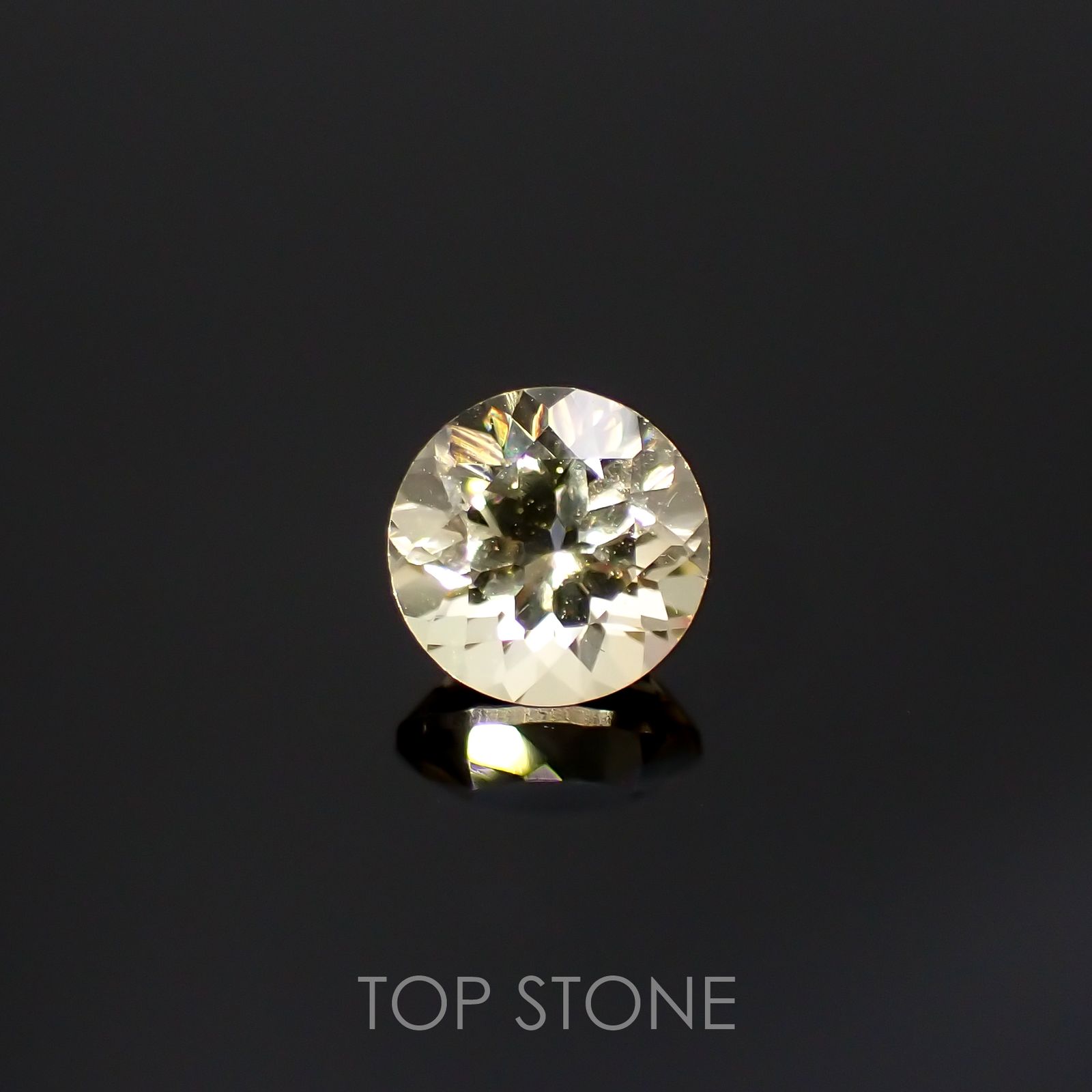 イエローベリル(宝石名イエロー・ベリル)ブラジル産 0.90ct 識別済[220515855]6.1x6.1mm前後