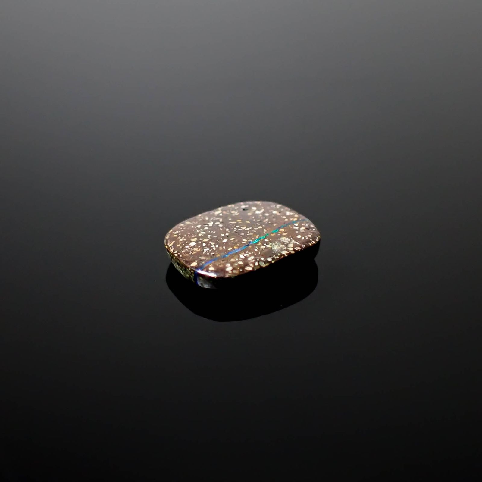 ボルダーオパール オーストラリア産 1.49ct [250330124]9.5x7.9mm前後