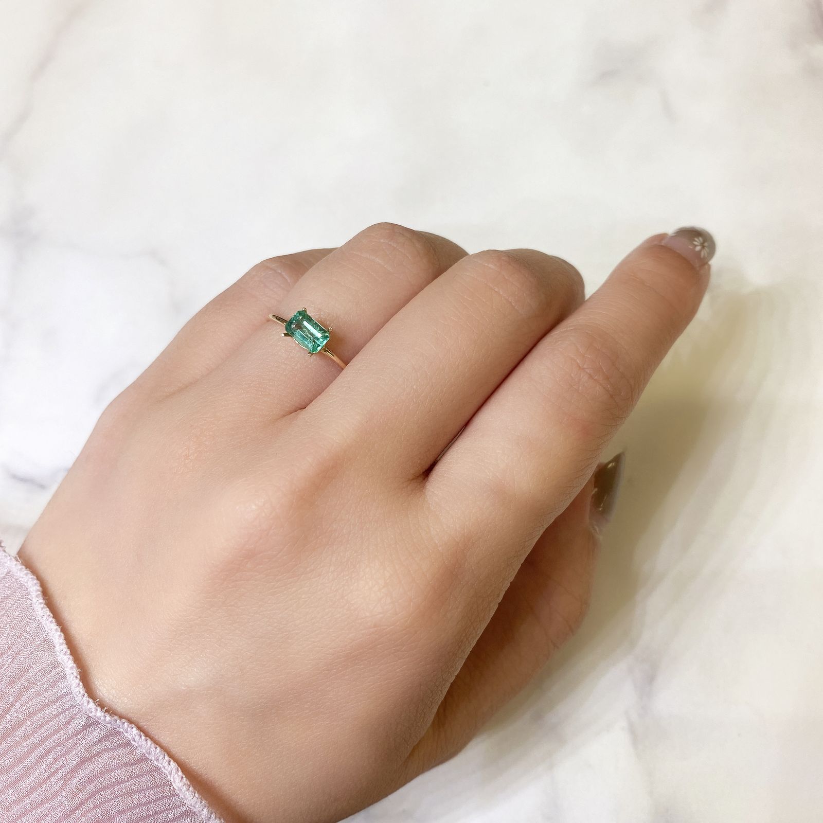 エメラルド(宝石名エメラルド) ザンビア産 0.48ct 識別済[211013001]5.8×3.7mm前後
