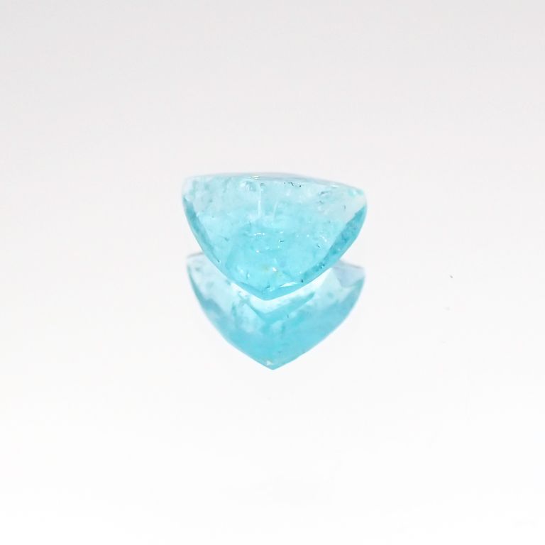 パライバトルマリン(宝石名トルマリン/別名パライバ・トルマリン) ブラジル・キントス鉱山産 0.258ct ソ付(宝貴協)[20106437]4.7×4.4mm前後