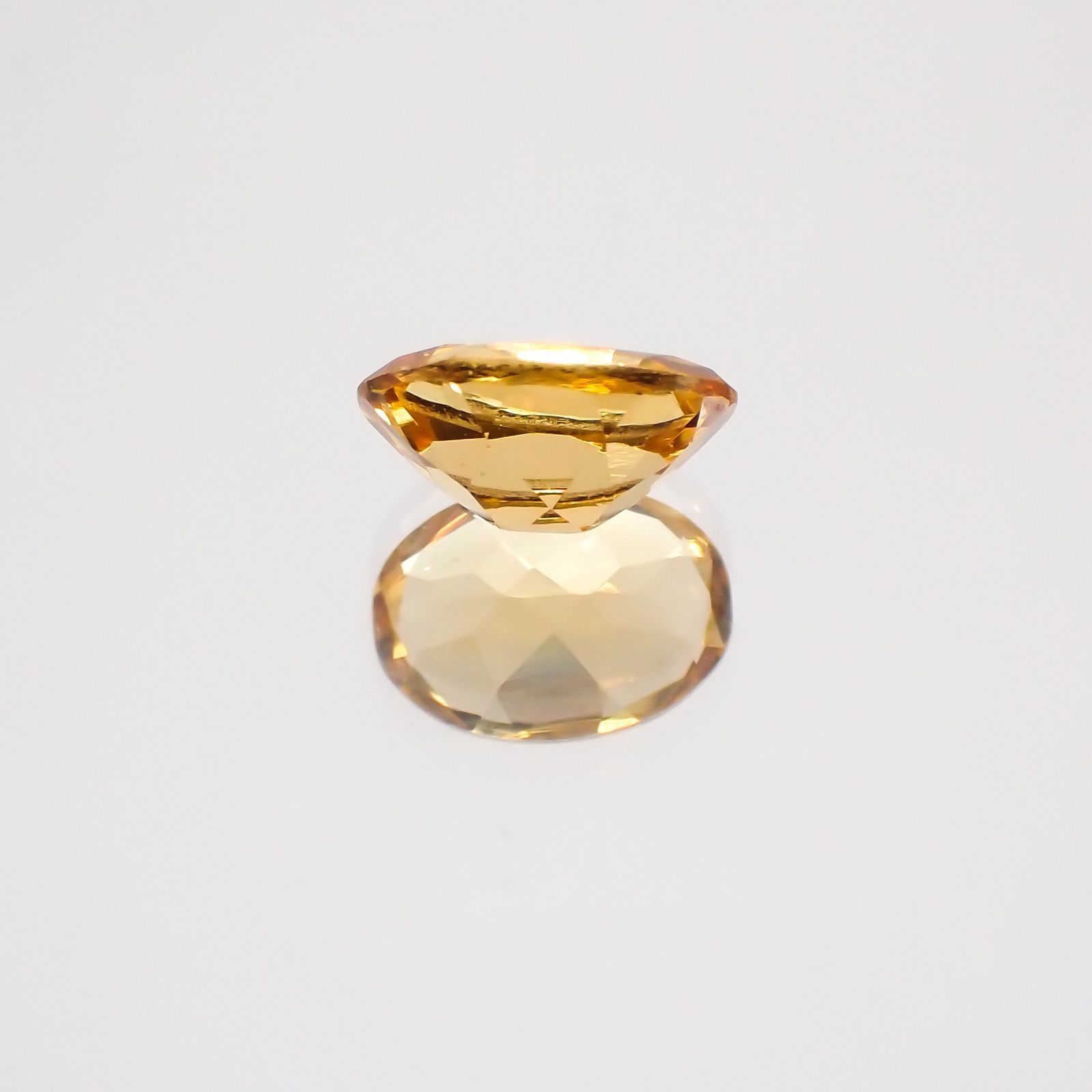 インペリアルガーネット(宝石名ヘソナイト・ガーネット)スリランカ産 0.86ct 識別済[231224370]6.9x4.9mm前後