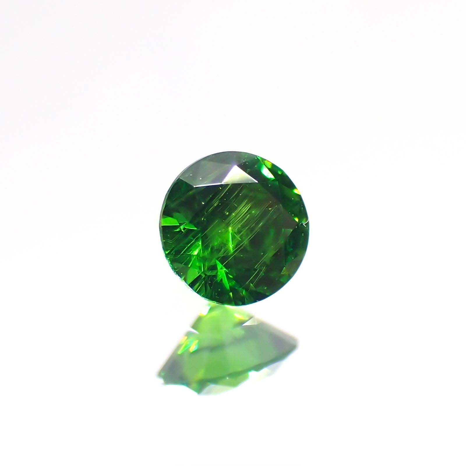 デマントイドガーネット(宝石名デマントイド・ガーネット)ロシア産 0.125ct ソ付(彩珠)[230622499]3x3mm前後