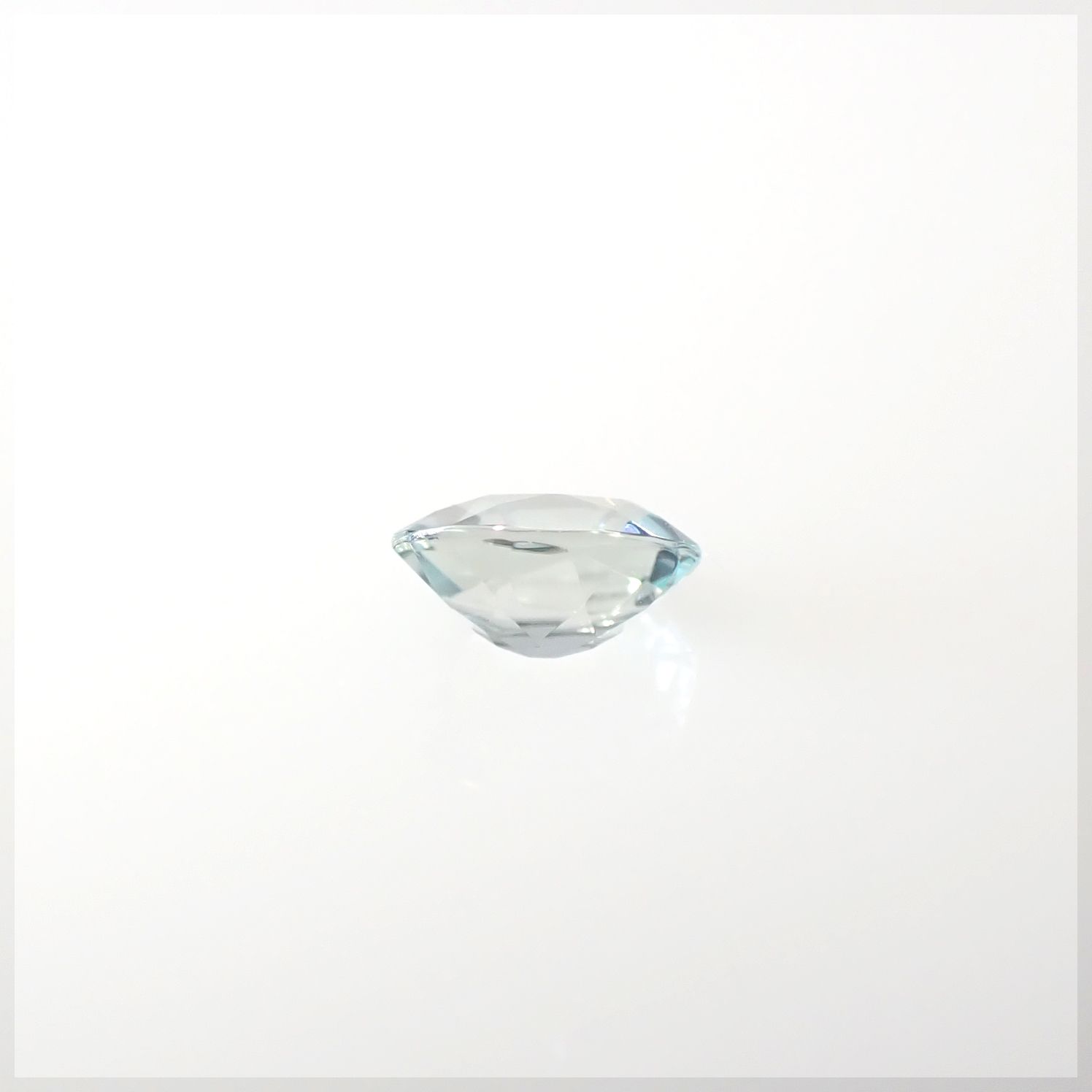 モンテブラサイト(宝石名モンテブラサイト)マダガスカル産 0.32ct 識別済[241229663]5.1x4mm前後