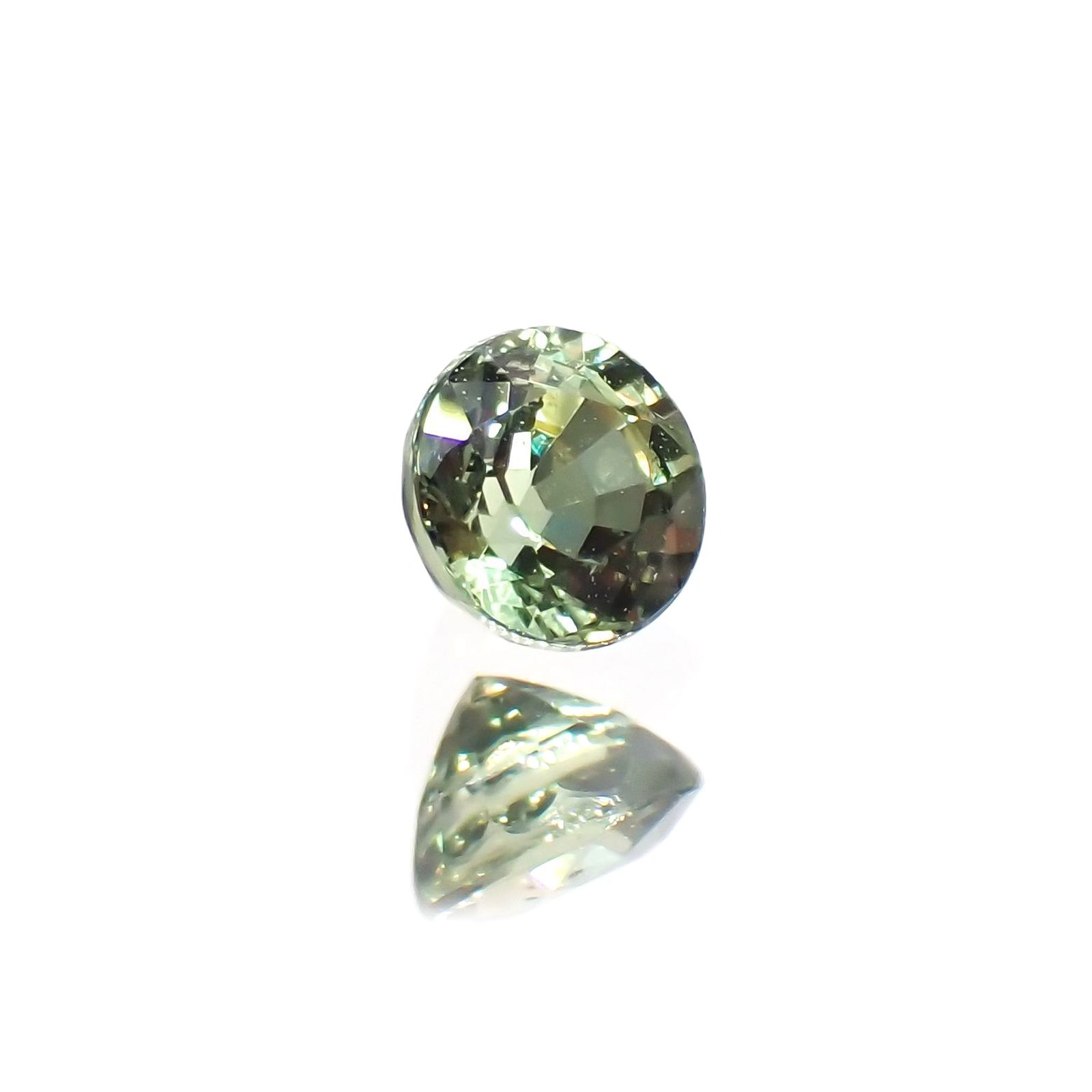 グリーンクリソベリル(宝石名クリソベリル)スリランカ/マダガスカル産 識別済 0.26ct / 3.4x3.4mm前後 [220114481]