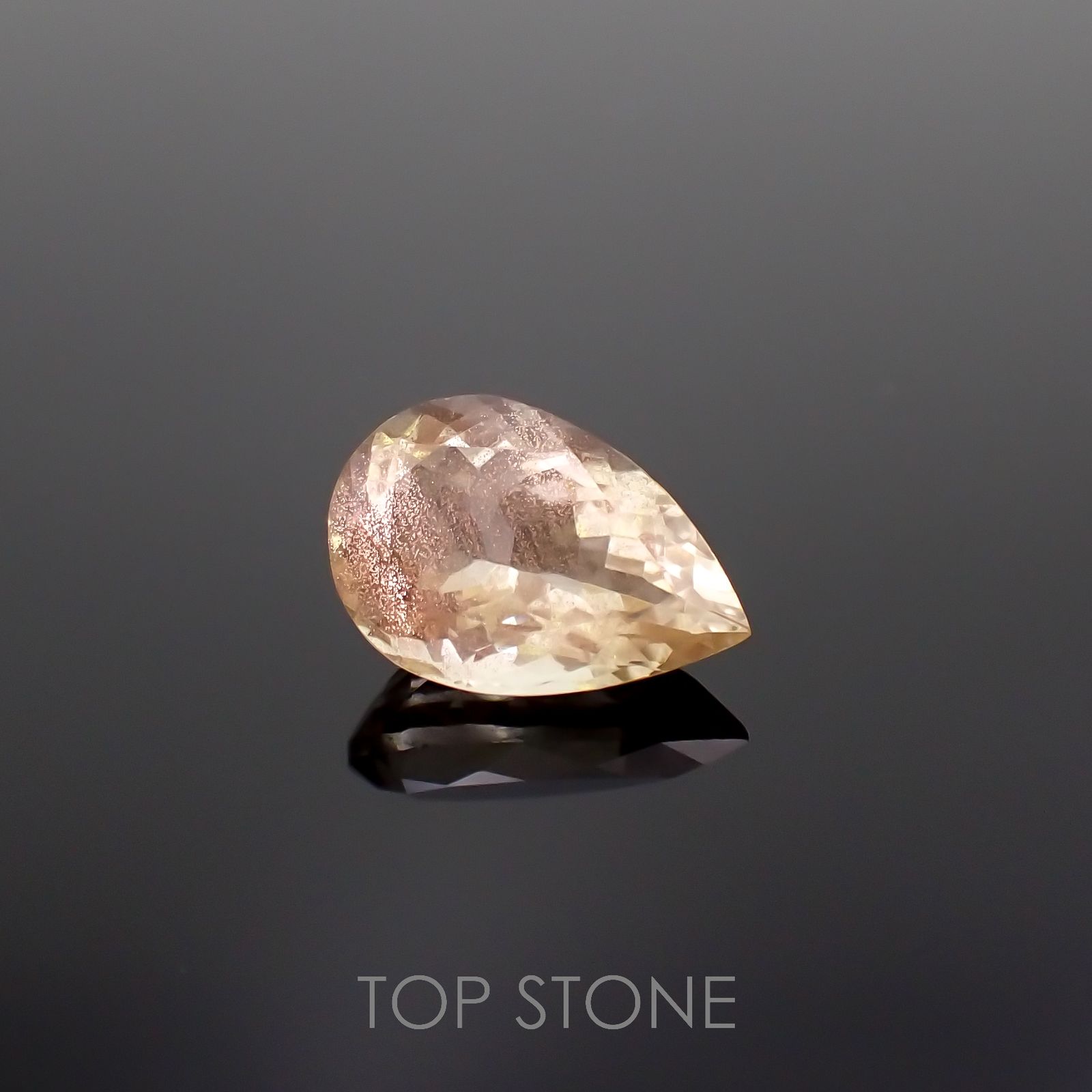 オレゴンサンストーン アメリカ・オレゴン州産 3.45ct[221018712]12.9x8.7mm前後