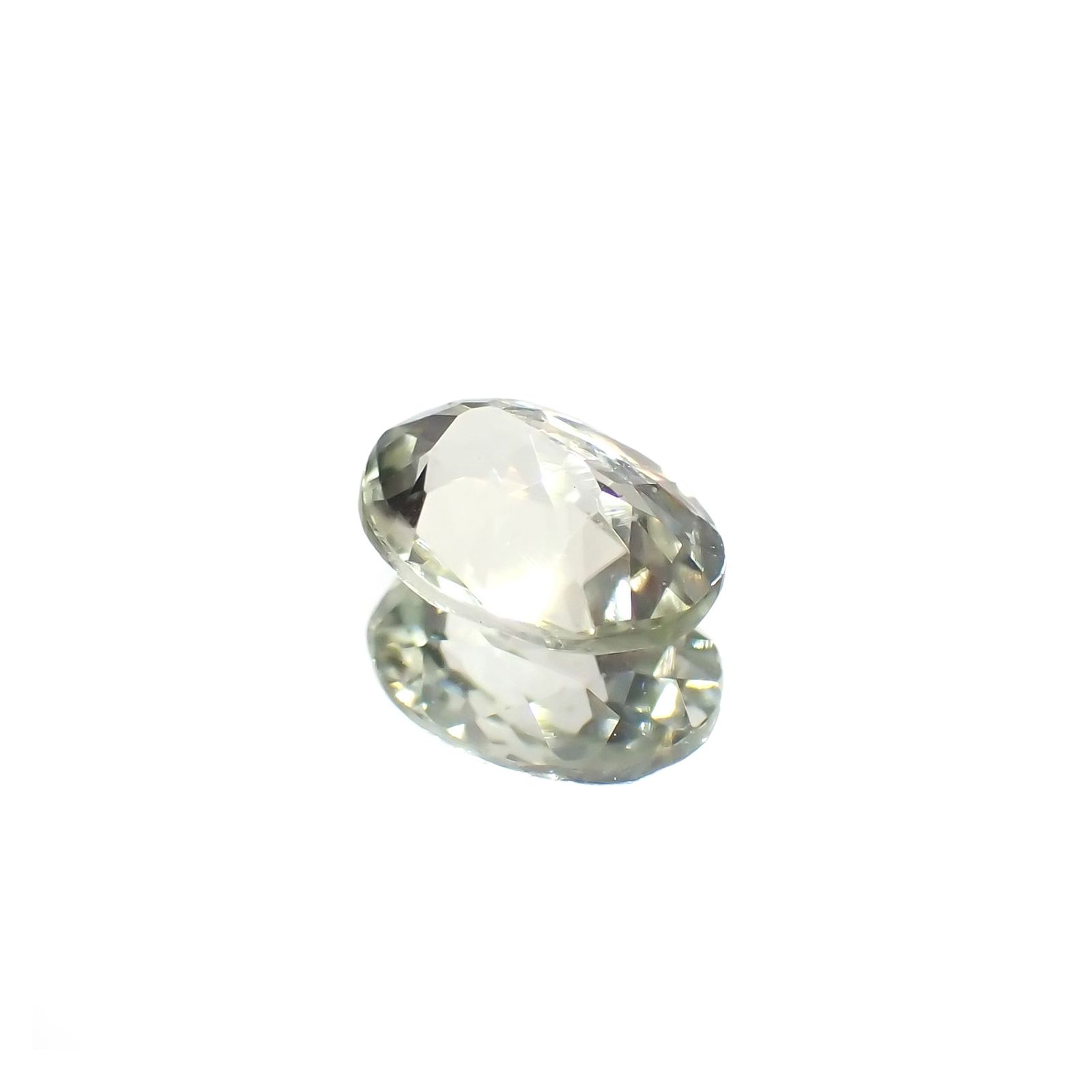 シリマナイト(宝石名シリマナイト)インド産 識別済 1.27ct / 8.1x6.1mm前後 [221018460]