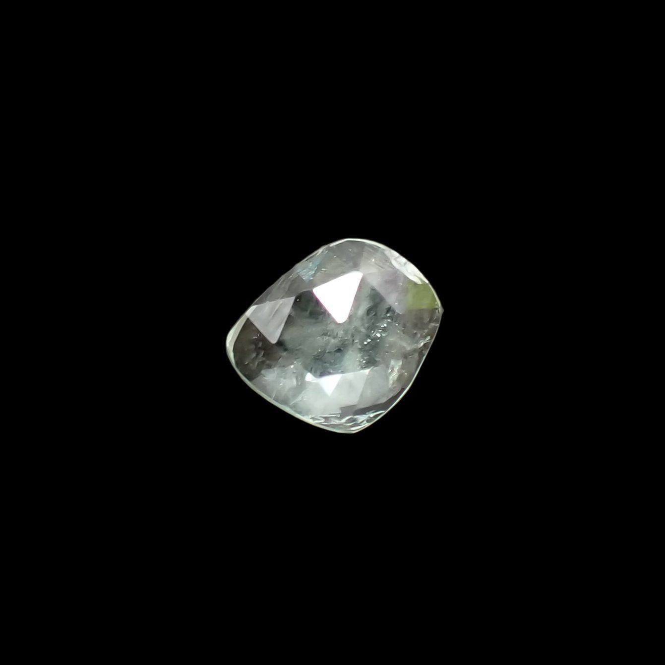 ◇ローズカット◇バナジウムコーネルピン(宝石名コーネルピン)タンザニア・タンガ州産 0.82ct 識別済[220115547]6.4x5.7mm前後