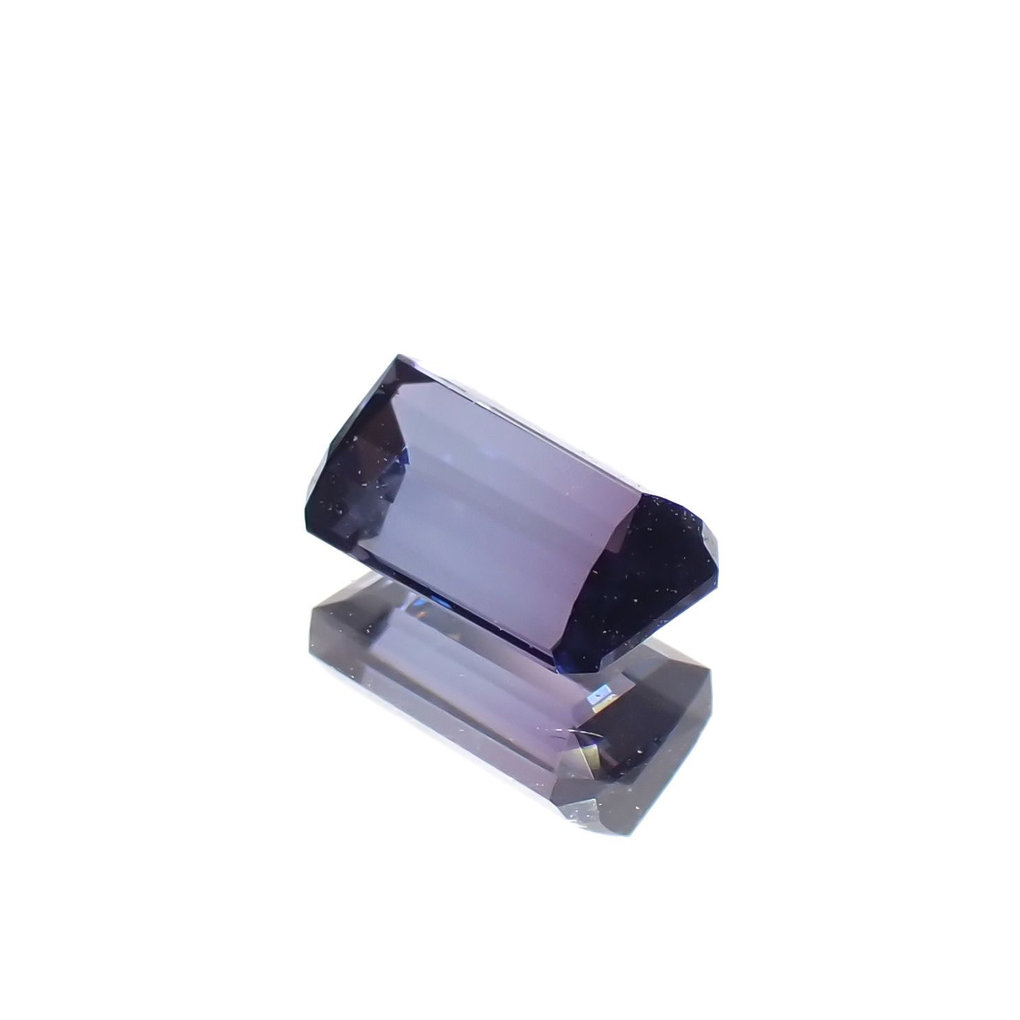 バイカラースピネル タンザニア/マダガスカル産 0.73ct[230722682]6.1x3.7mm前後