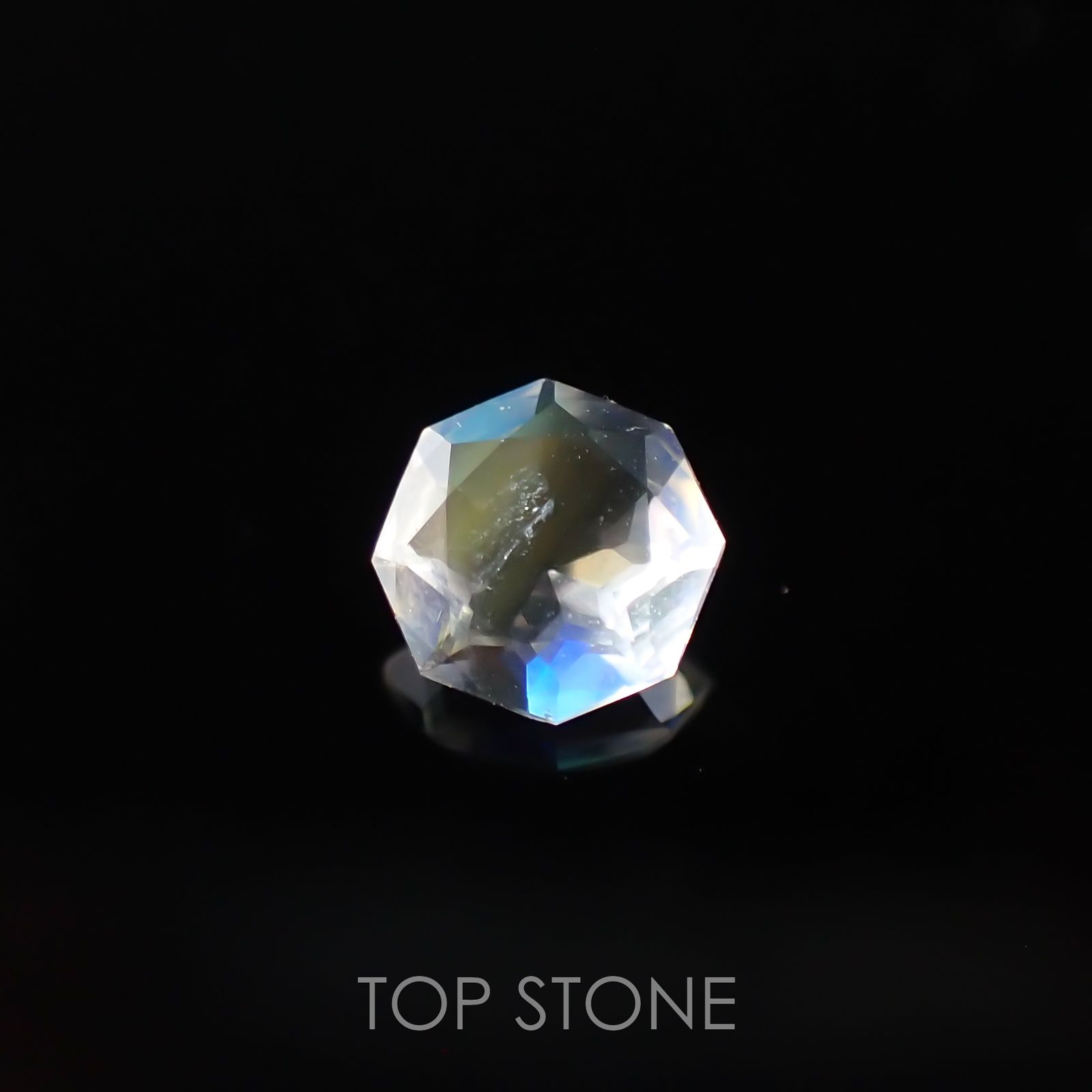 アンデシンラブラドライト ルース 0.76ct ダイヤモンドカット-