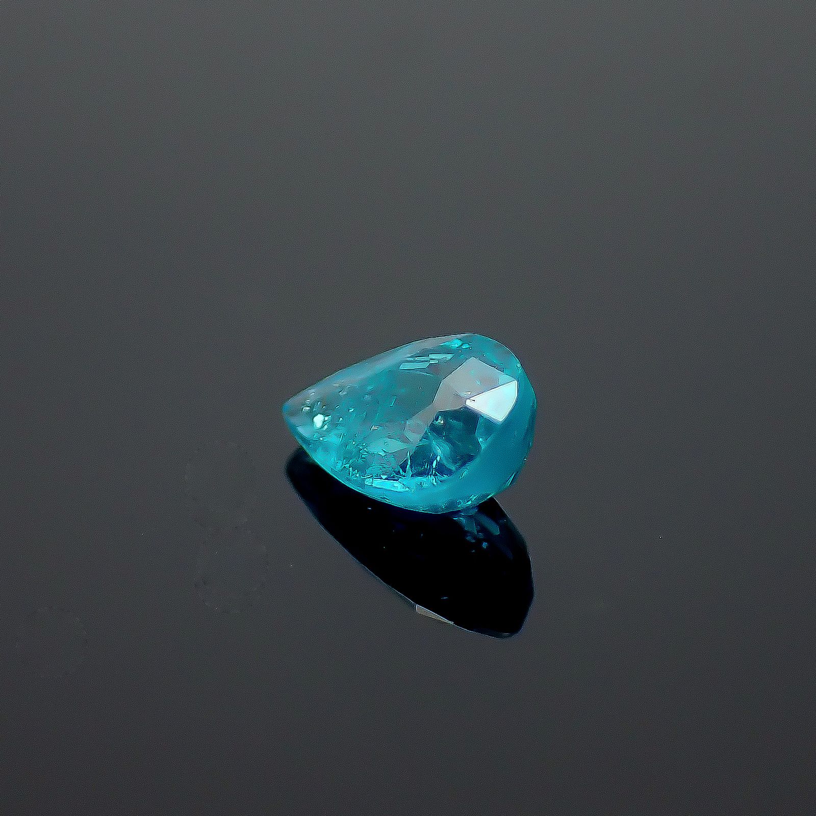 パライバトルマリン(宝石名トルマリン/別名パライバ・トルマリン)エチオピア産 GIA鑑付 0.29ct / 5.5x3.48mm前後 [260933193]