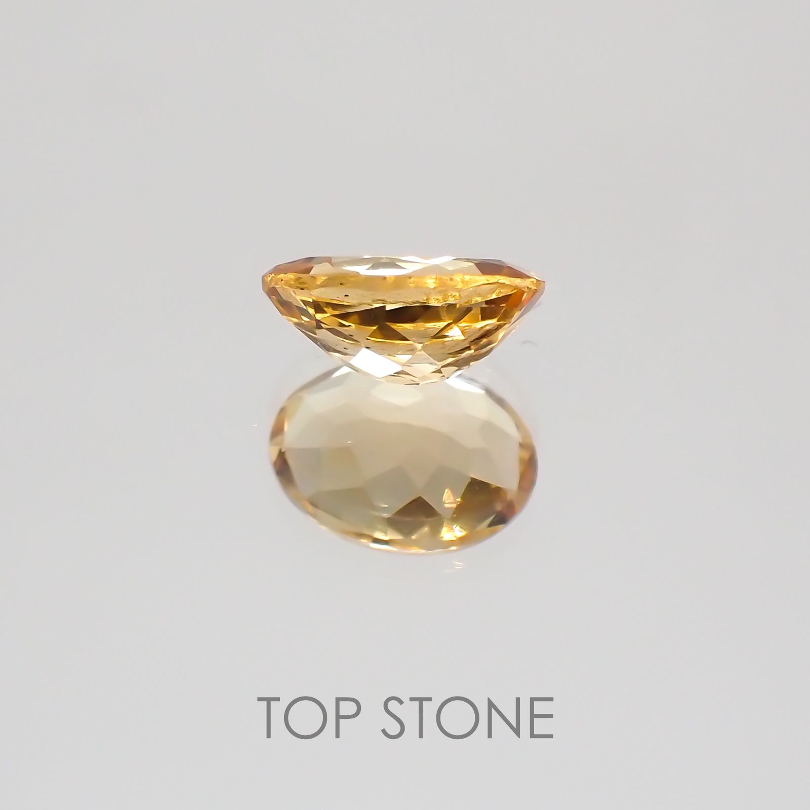 インペリアルガーネット(ヘソナイト)(宝石名ガーネット) スリランカ産 0.89ct 識別済[21038978]6.8×5.1mm前後