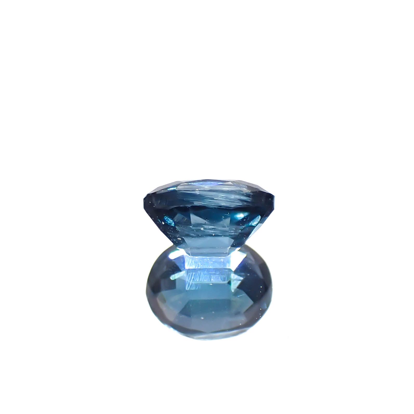 オーシャンブルーカイヤナイト(宝石名カイヤナイト)インド・オリッサ州産 0.49ct 識別済[240929162]5.1x4.1mm前後