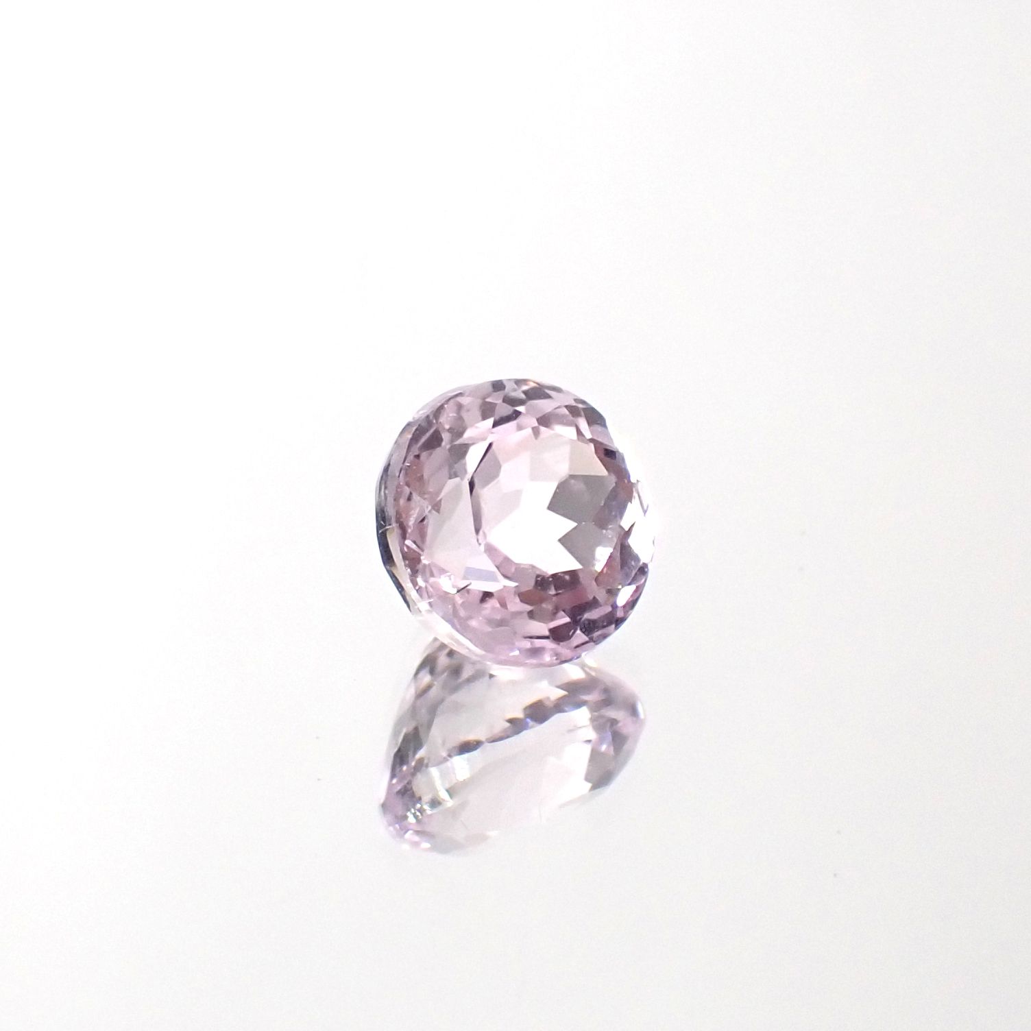 クンツァイト アフガニスタン産 1.13ct[231224773]6.1x6.1mm前後