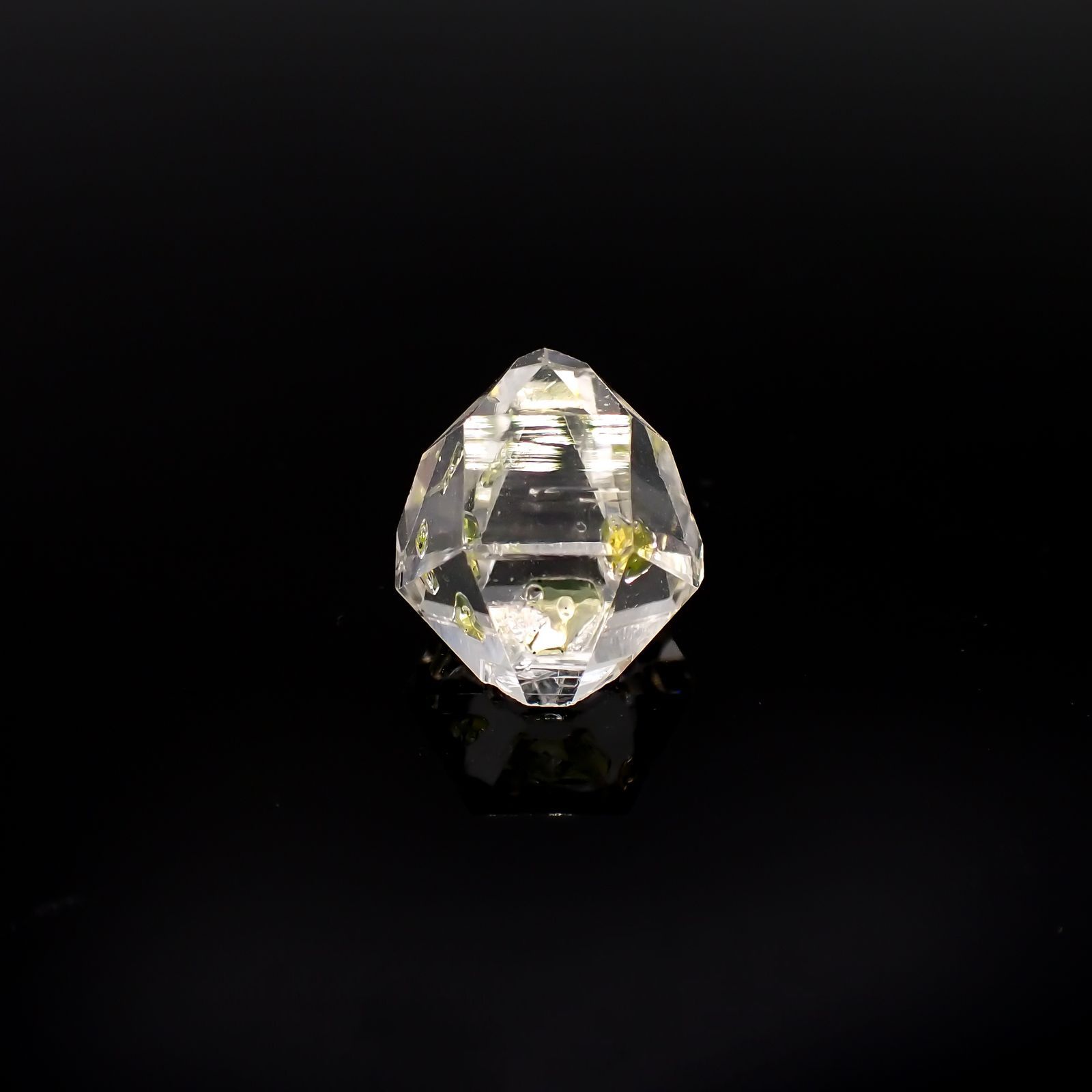 オイルインクォーツ 原石 パキスタン産 5.46ct [220917862]12.6x10.4mm前後