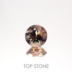 バイカラーオレゴンサンストーン(宝石名ラブラドライト)アメリカ・オレゴン州産 0.80ct 識別済[220114647]6.1x6mm前後