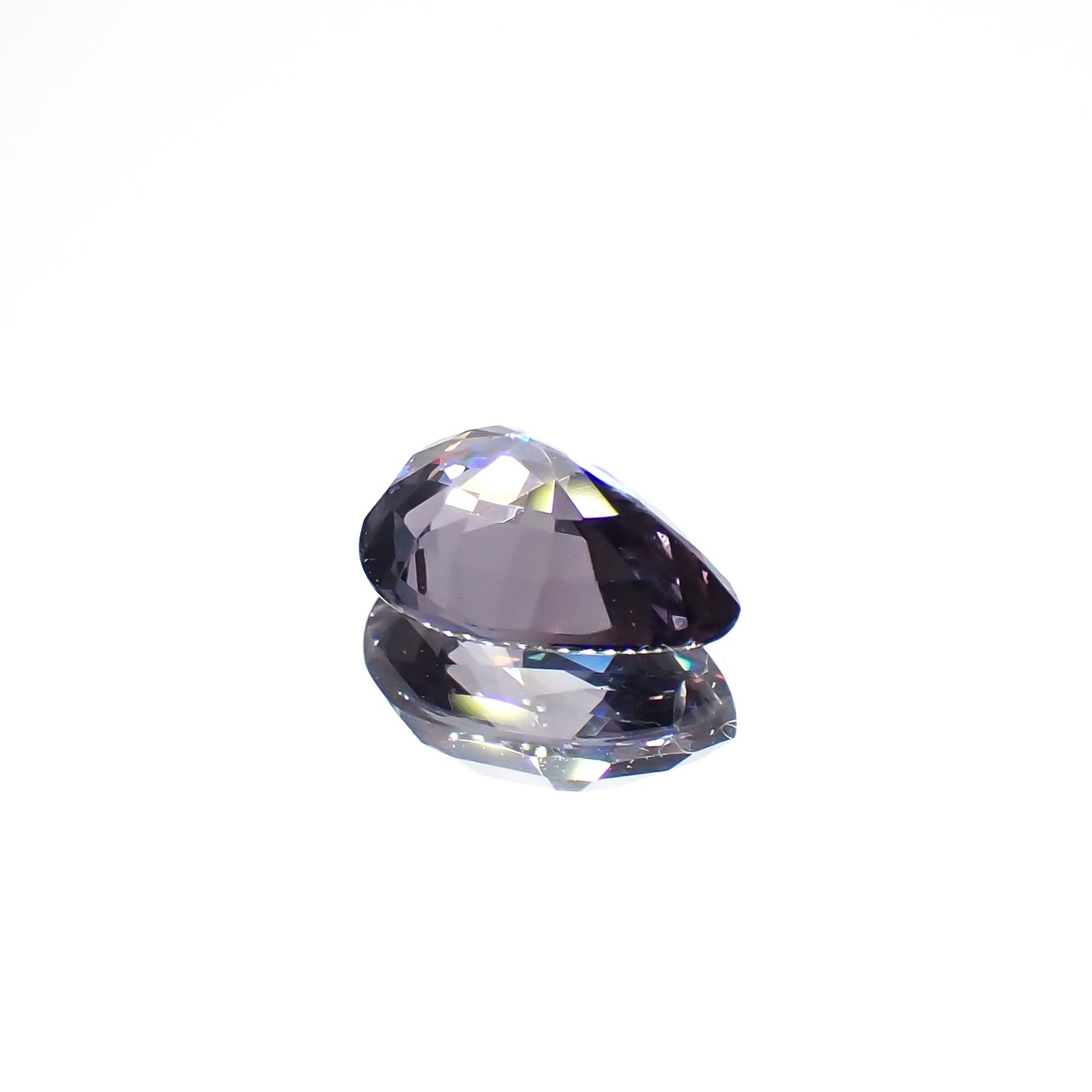ベキリーブルーガーネット（カラーチェンジガーネット アレキタイプ）(宝石名ガーネット)マダガスカル・ベキリー産 1.06ct 識別済[231224534]7.7x5.5mm前後