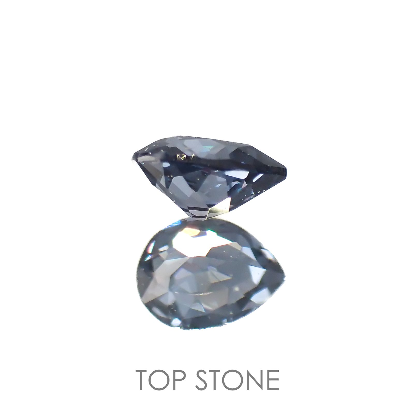 カラーチェンジガーネット アレキタイプ(宝石名ガーネット)マダガスカル・ベキリー産 0.12ct 識別済[220917665]3.5x2.7mm前後