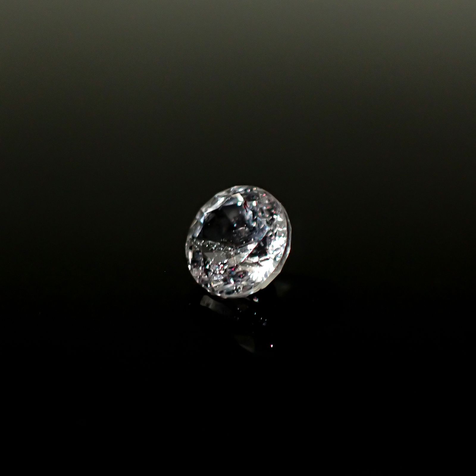 ティンカーベルクォーツ ブラジル産 0.92ct / 6.1x6.1mm前後 [260131531]