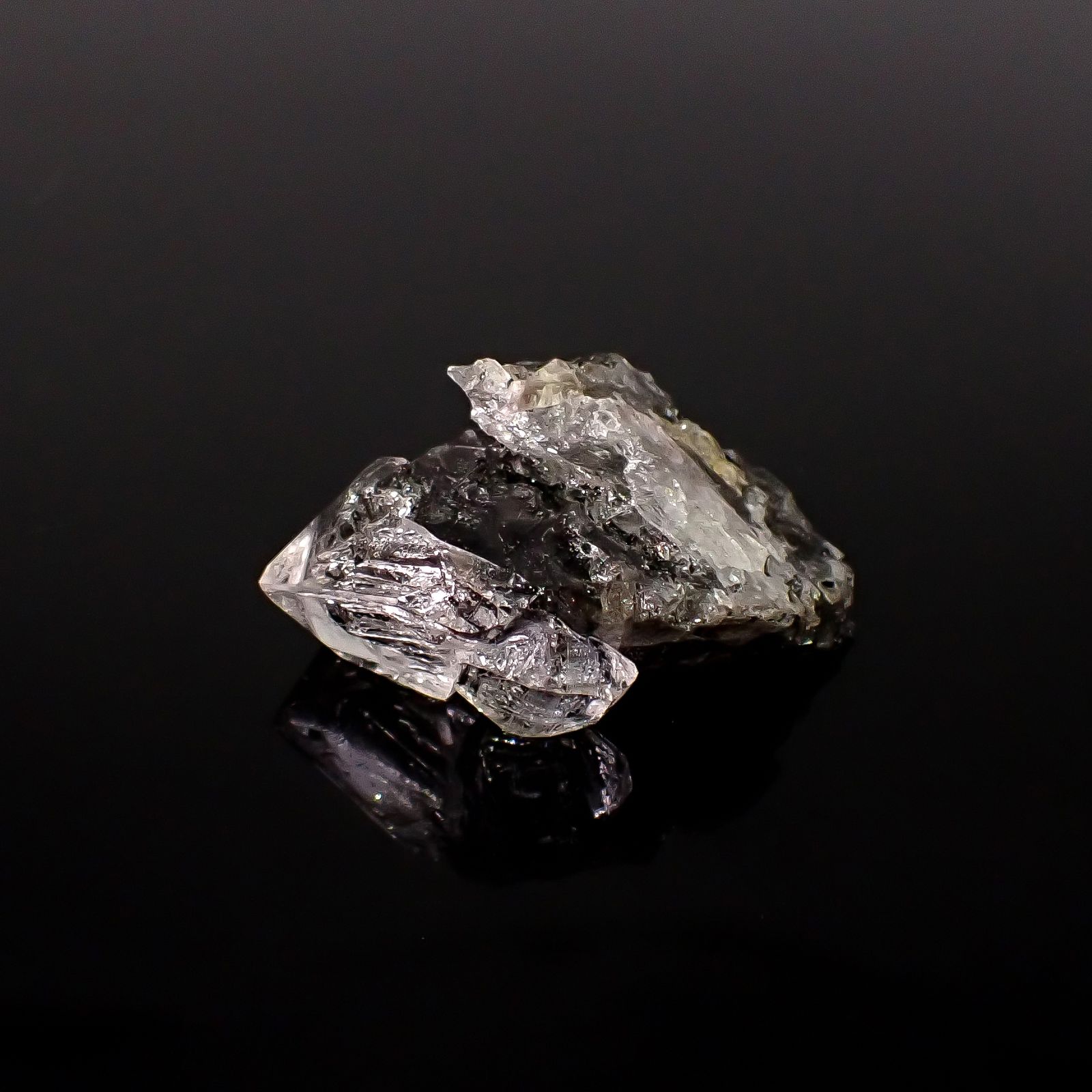 ハーキマーダイヤモンド 原石 アメリカ・ニューヨーク州産 54.11ct / 36.5x24.8mm前後 [260231770]
