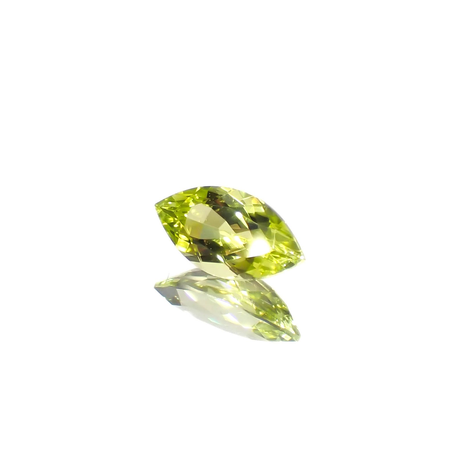 カナリートルマリン ザンビア・カナリー鉱山産 0.34ct[240527557]6.9x3.4mm前後