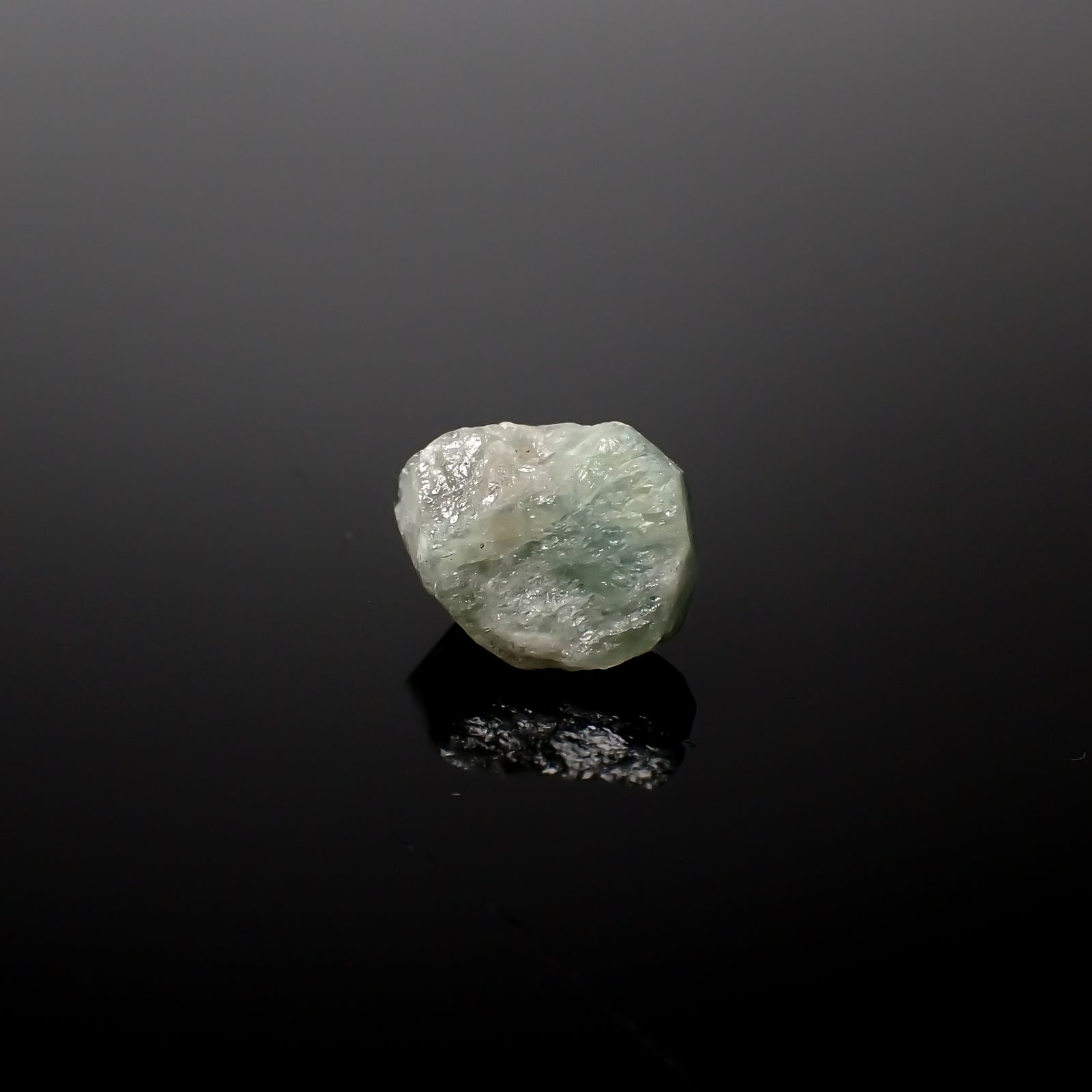 アレキサンドライト 原石 ロシア産 5.70ct[240427023]11.5x9.5mm前後