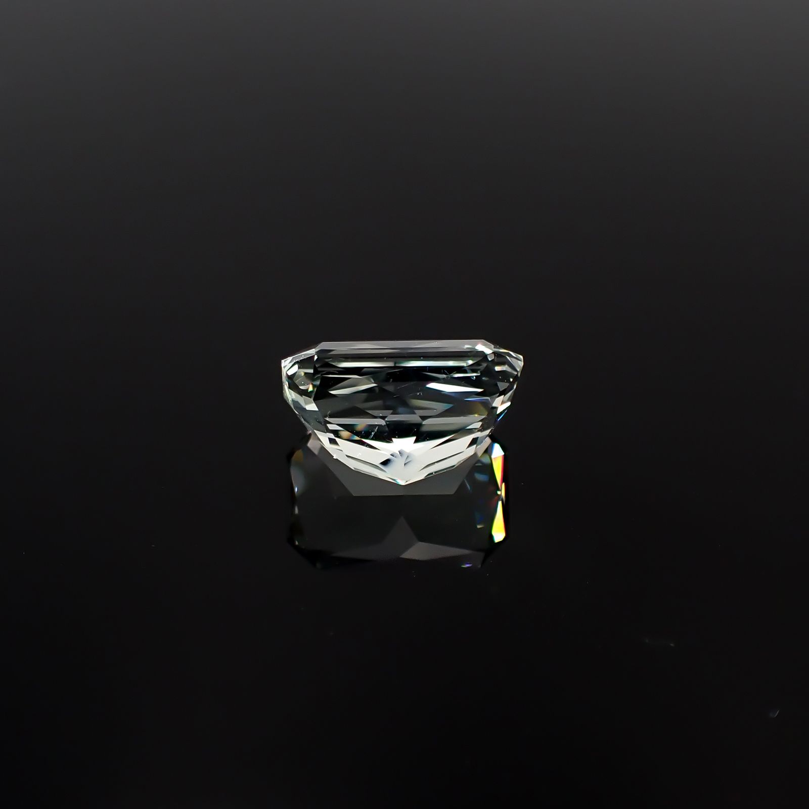 オリゴクレース(宝石名オリゴクレース)ケニア産 4.70ct 識別済[240628006]12.5x8.2mm前後