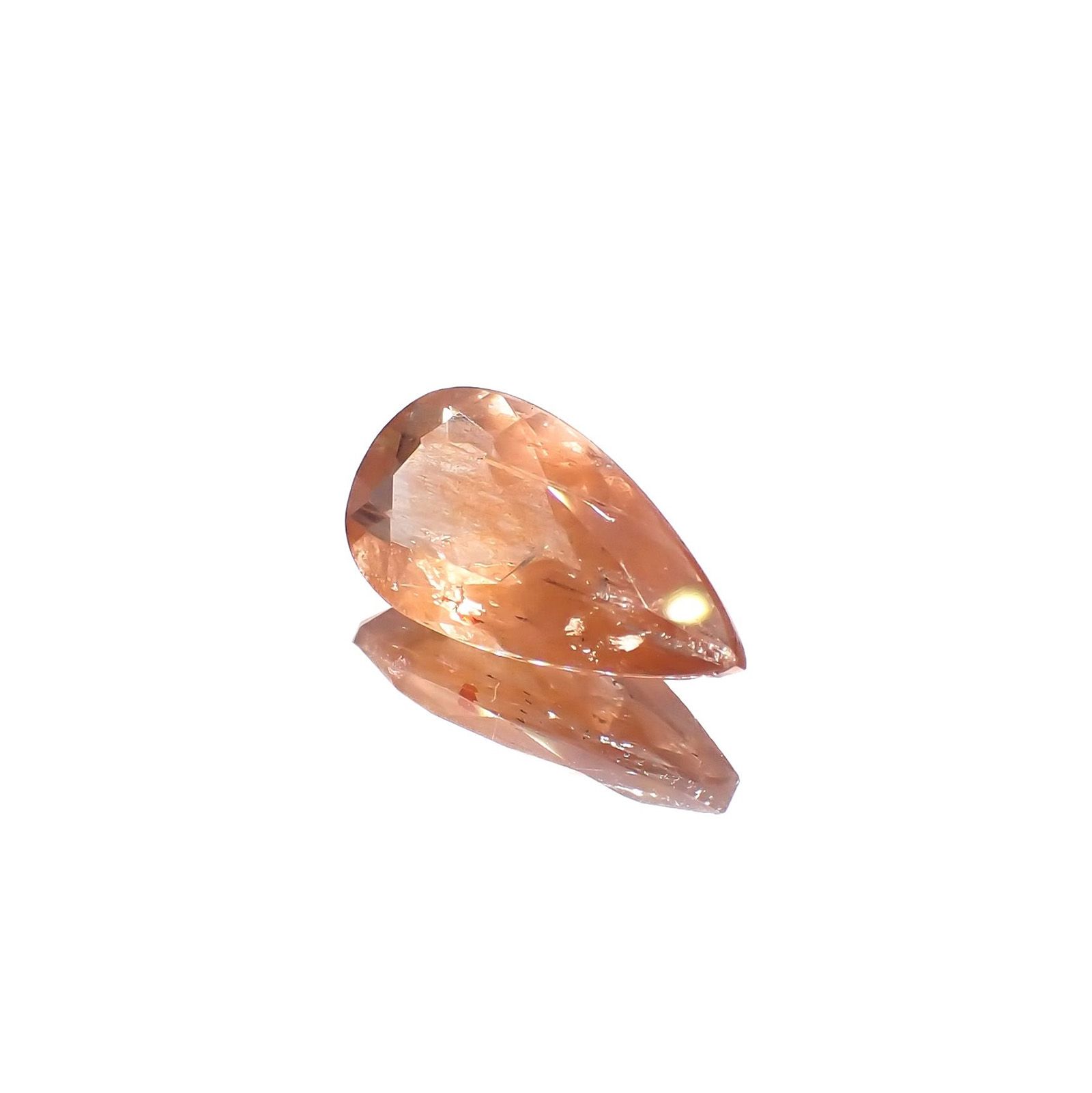 サンストーンスキャポライト(宝石名シーン・スキャポライト)タンザニア産 識別済 2.13ct / 13.2x7mm前後 [221219273]