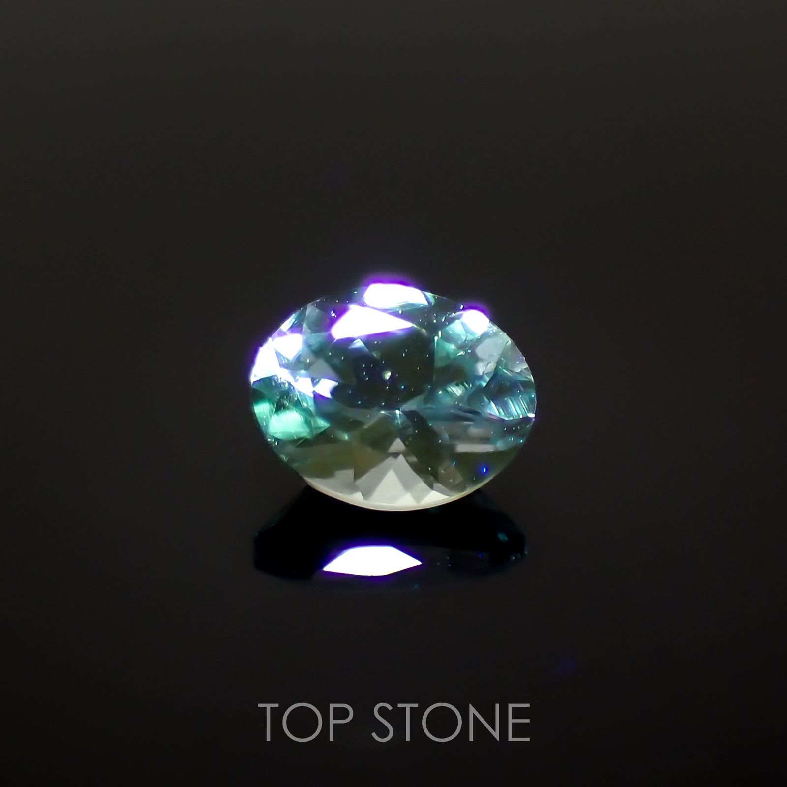 ブルーコーネルピン(宝石名コーネルピン)タンザニア産 0.31ct 識別済[221219226]4.7x3.6mm前後