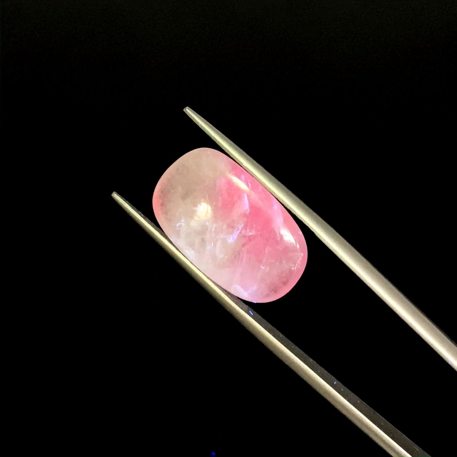 ハックマナイト(宝石名マトリクス・ハックマナイト) ビルマ産 7.65ct 識別済[19111881]18.4×11.3mm前後