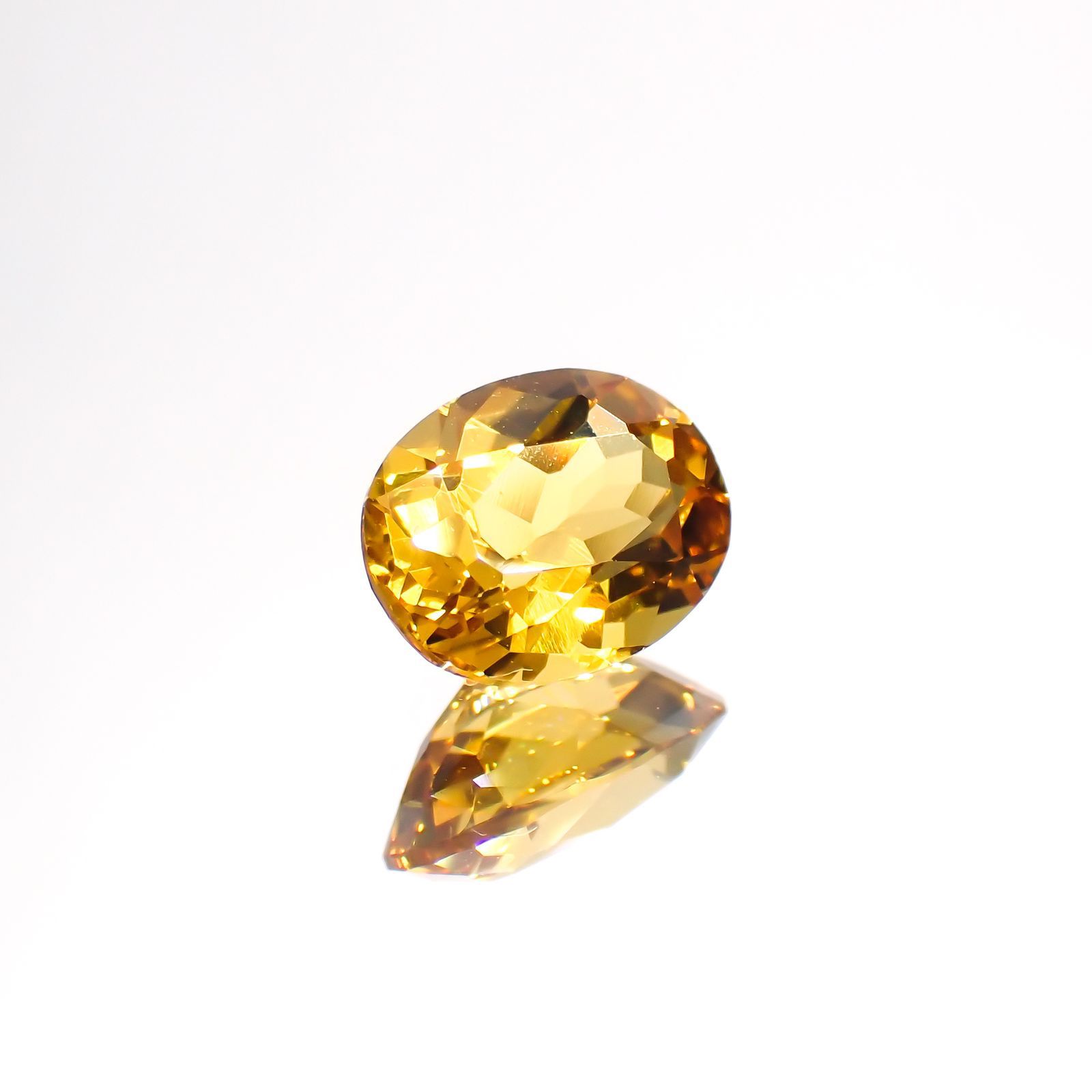 ゴールデンベリル(宝石名ゴールデン・ベリル)ブラジル産 1.10ct 識別済[220114227]7.9x6.1mm前後