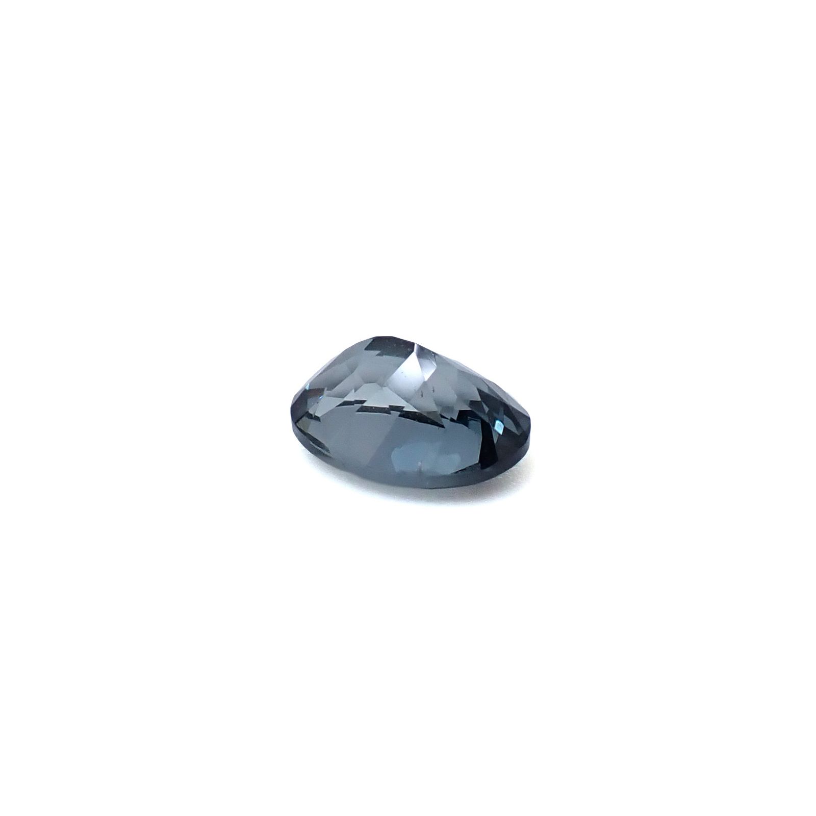 ブルーイッシュグレースピネル モザンビーク産 1.46ct / 8x6mm前後 [260632516]