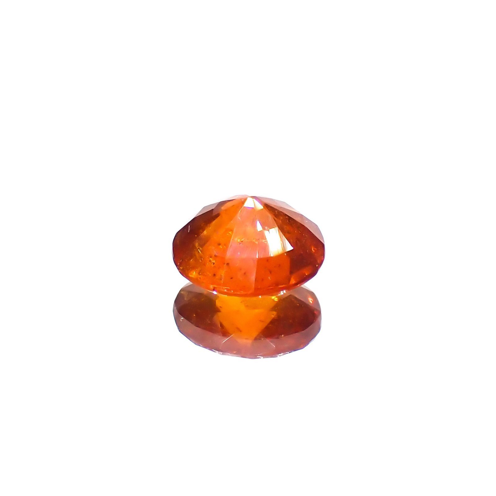 オレンジカイヤナイト ネパール産 1.37ct / 6.8x6.8mm前後 [251020592]