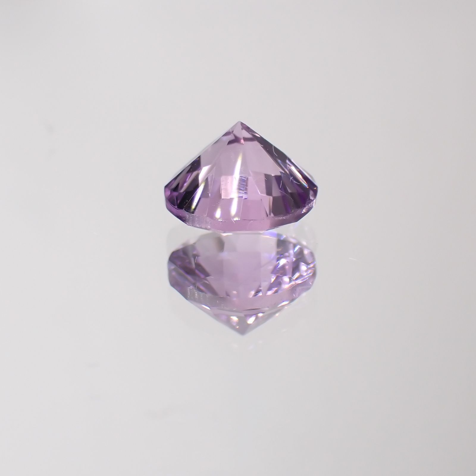◇チェッカーコンケーブカット◇アメジスト(宝石名アメシスト) ブラジル産 1.19ct 識別済[211013030]7.2×7.2mm前後