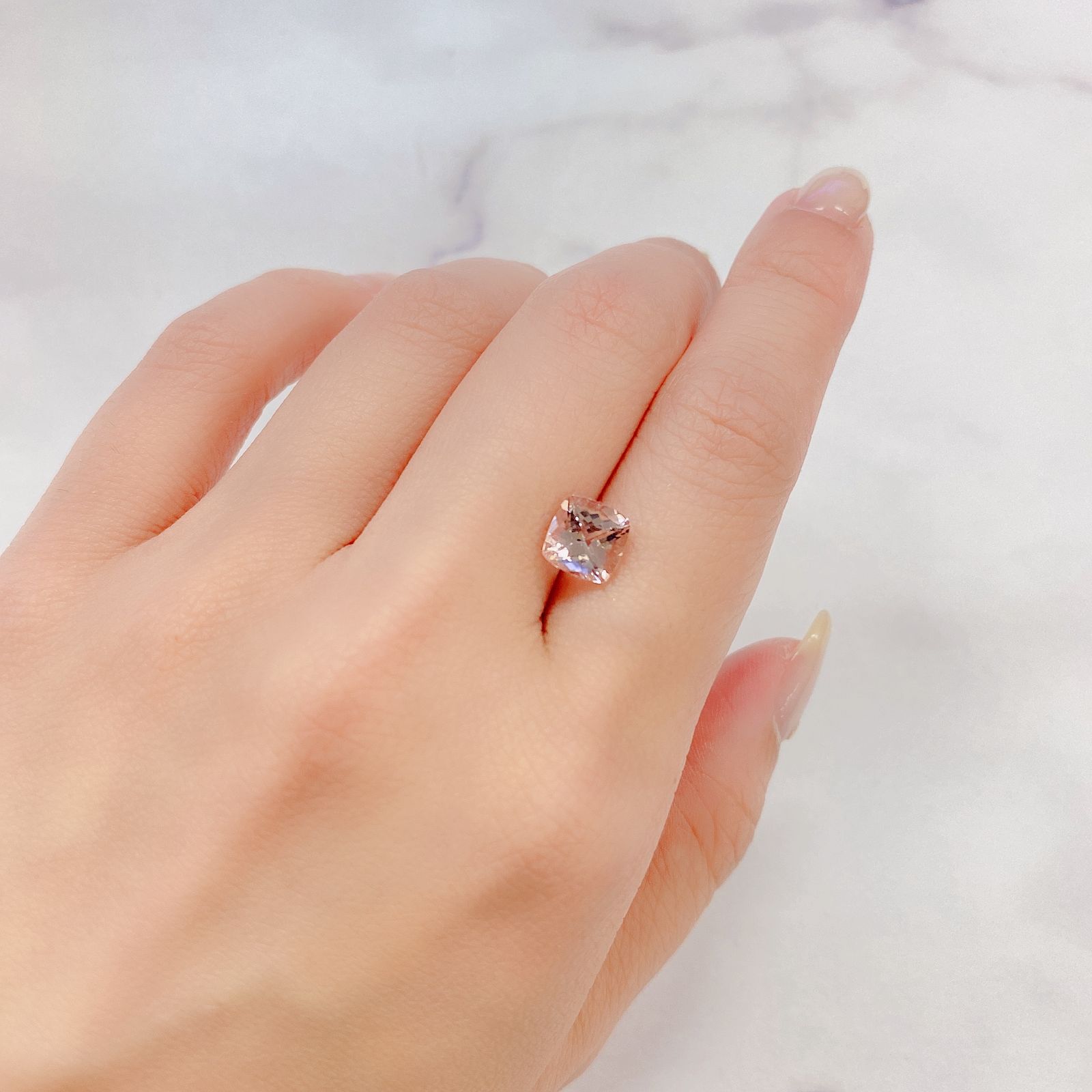 モルガナイト(宝石名モルガナイト) ナイジェリア産 1.626ct ソ付(日独)[210510839]7.2×7.2mm前後