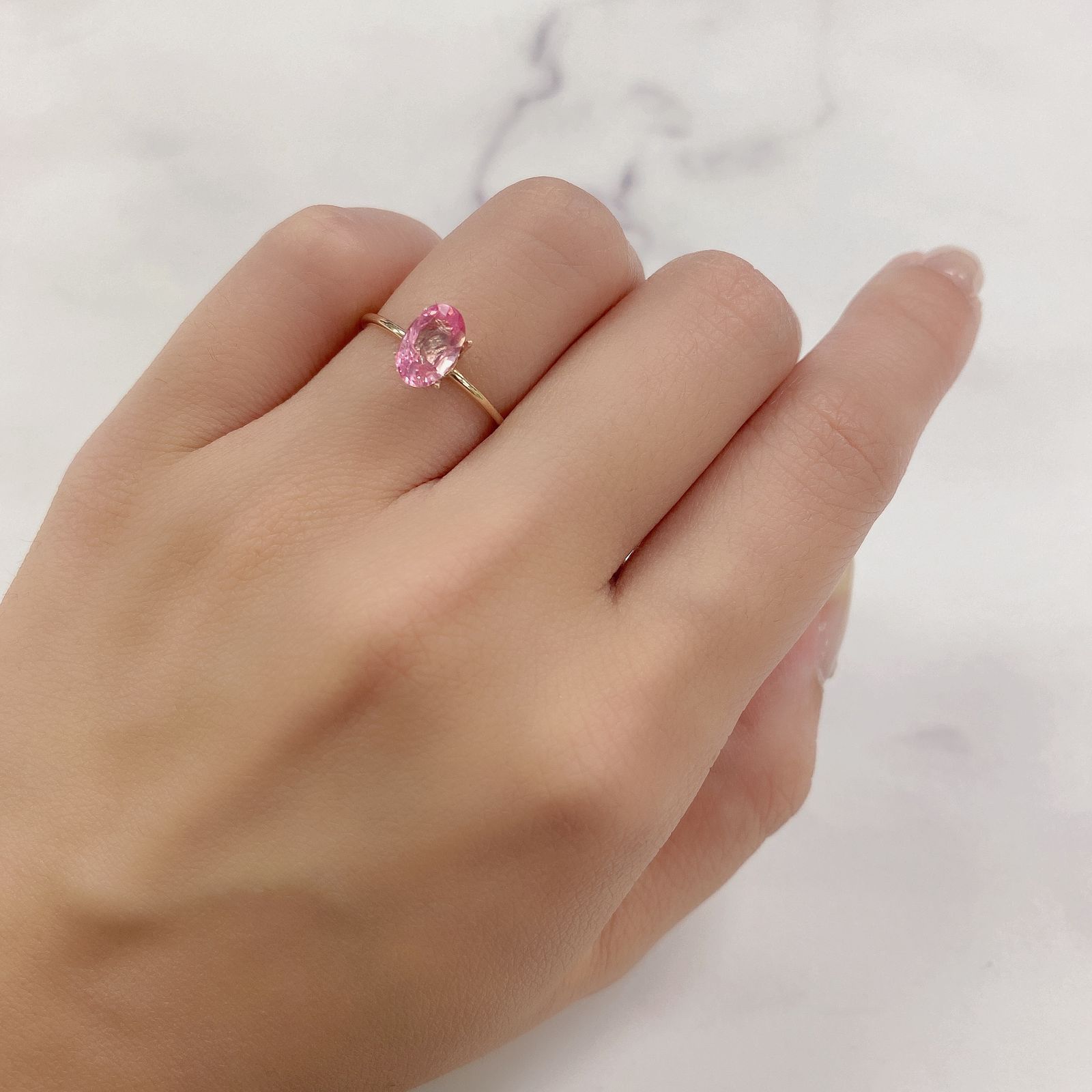 ピンクスピネル(宝石名ピンク・スピネル)タンザニア産 1.246ct ソ付(彩珠)[231124091]8.1x5.2mm前後