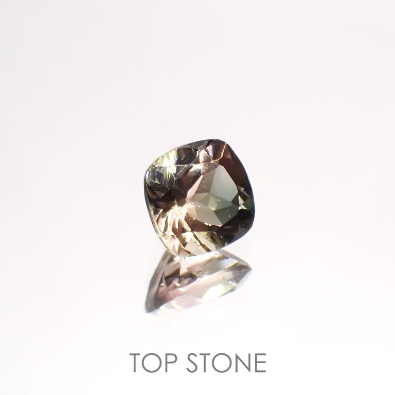 バイカラートルマリン(宝石名トルマリン)コンゴ産 1.08ct 識別済  