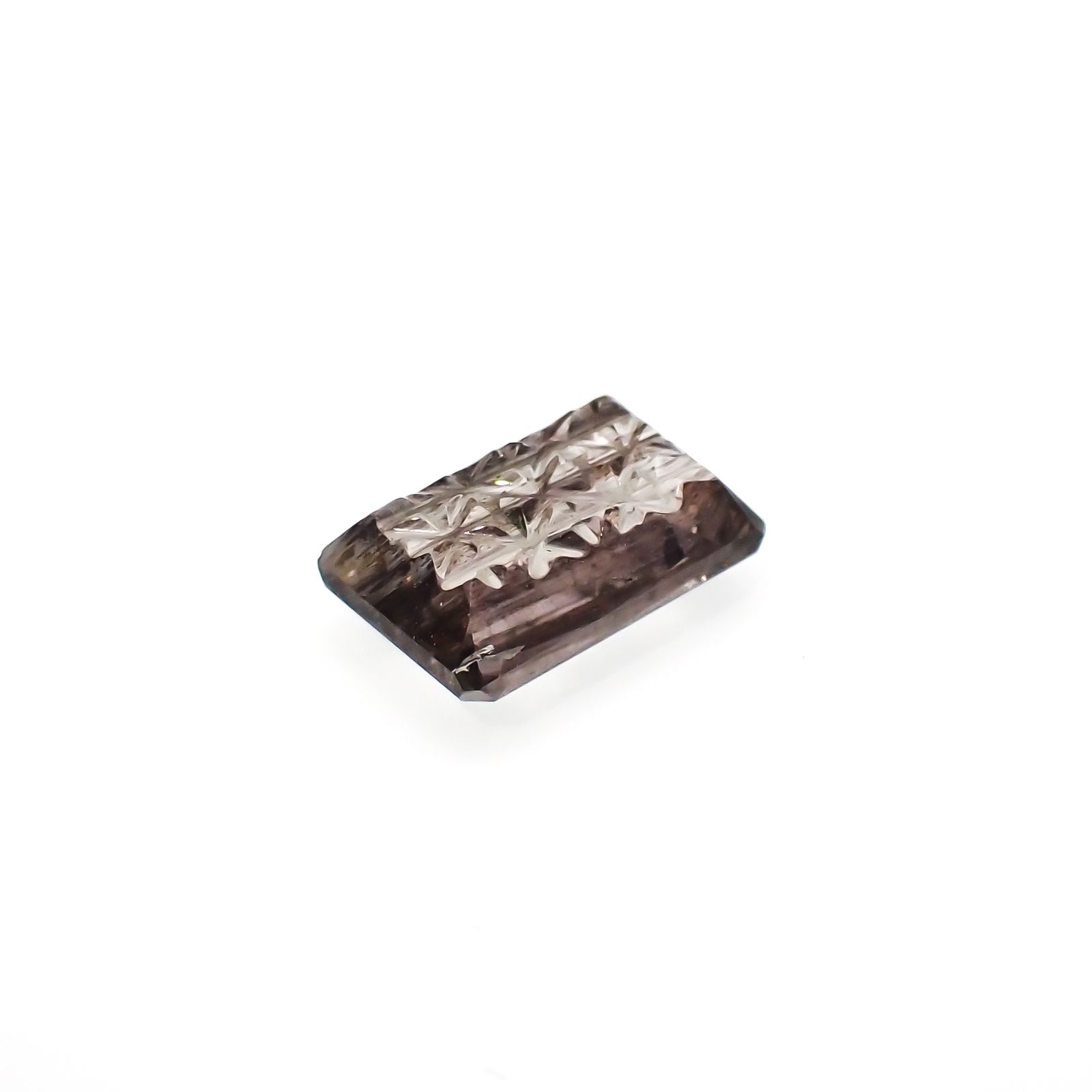 ◇甲州貴石切子Plus Three◇レインボースキャポライト カード付き ブラジル産 1.48ct[230321257]8.8x6.1mm前後