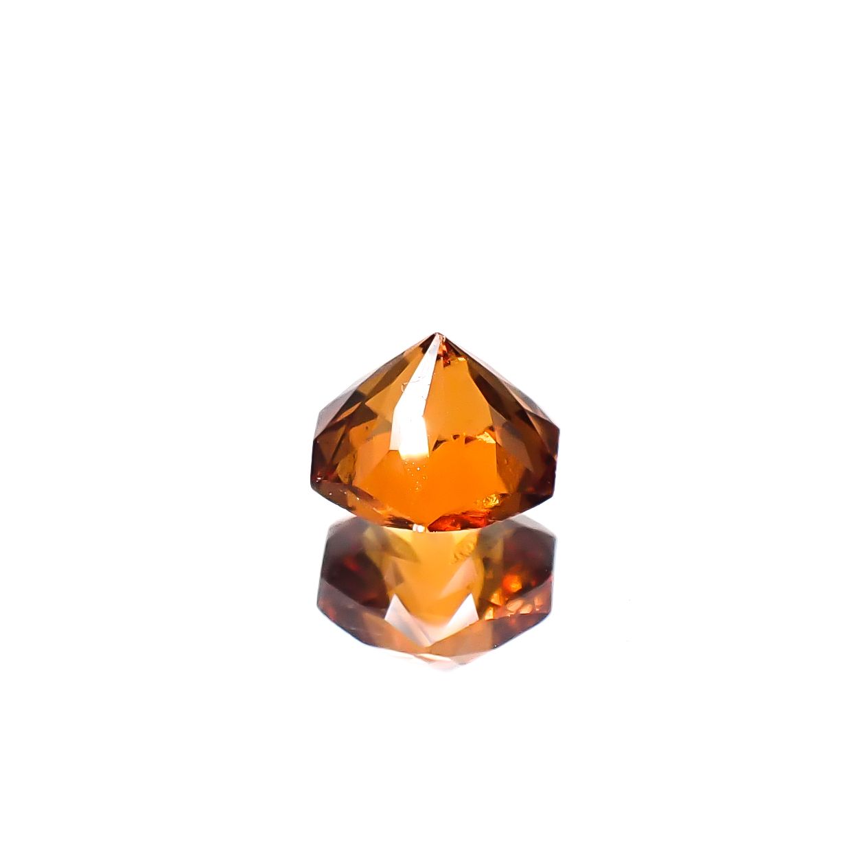 ◇ヘキサゴンカット◇ヘソナイトガーネット(宝石名ヘソナイト・ガーネット)スリランカ産 0.75ct 識別済[241129444]5x5mm前後