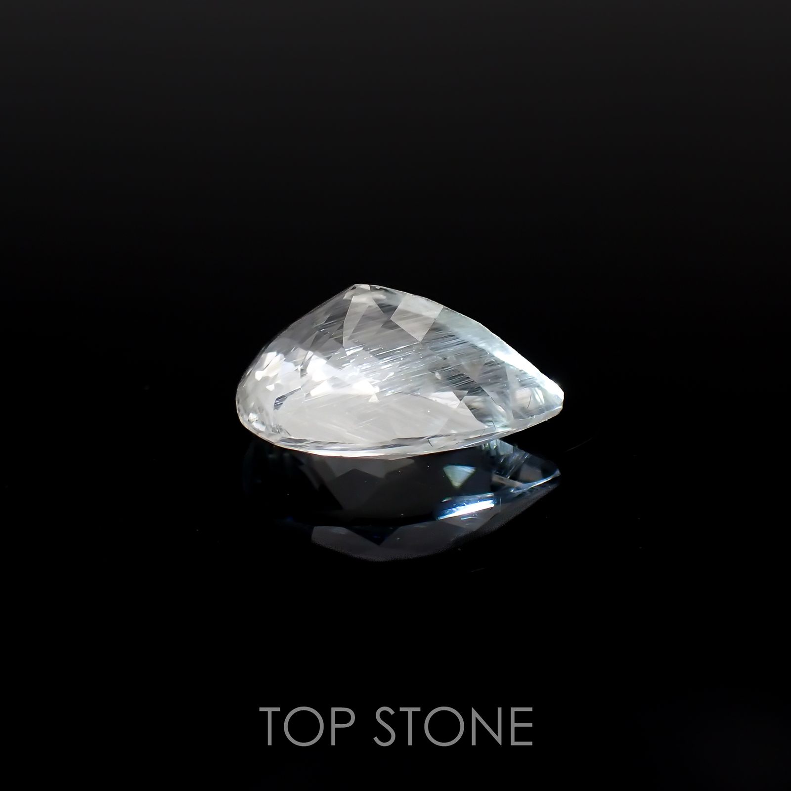 ニードルイントパーズ(チューブイントパーズ) ブラジル産 8.88ct[221018522]15.4x11.5mm前後