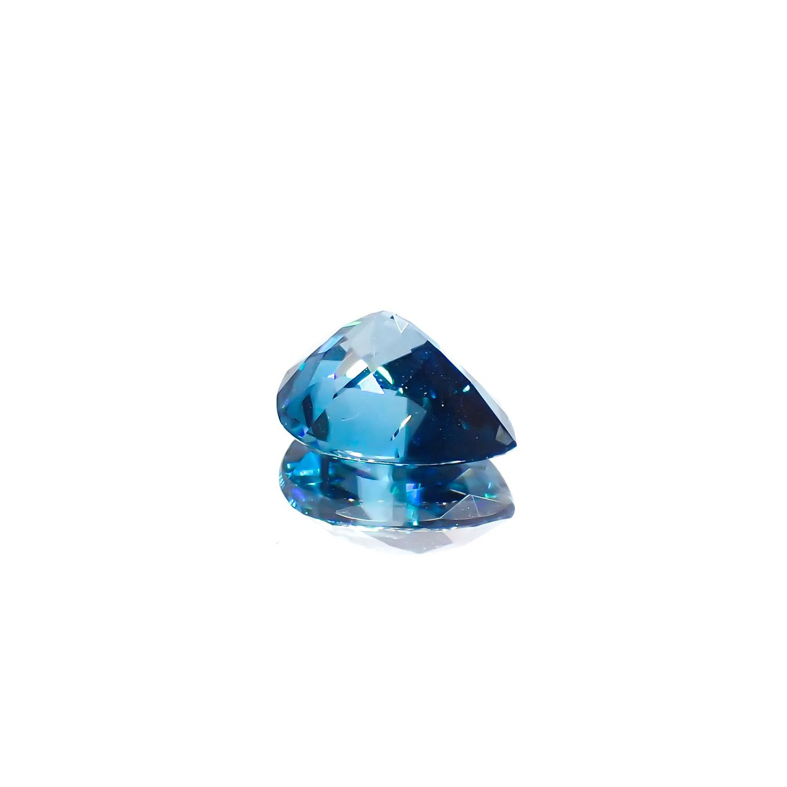 ラタナキリブルージルコン カンボジア産 1.74ct[231224455]7.9x6.3mm前後