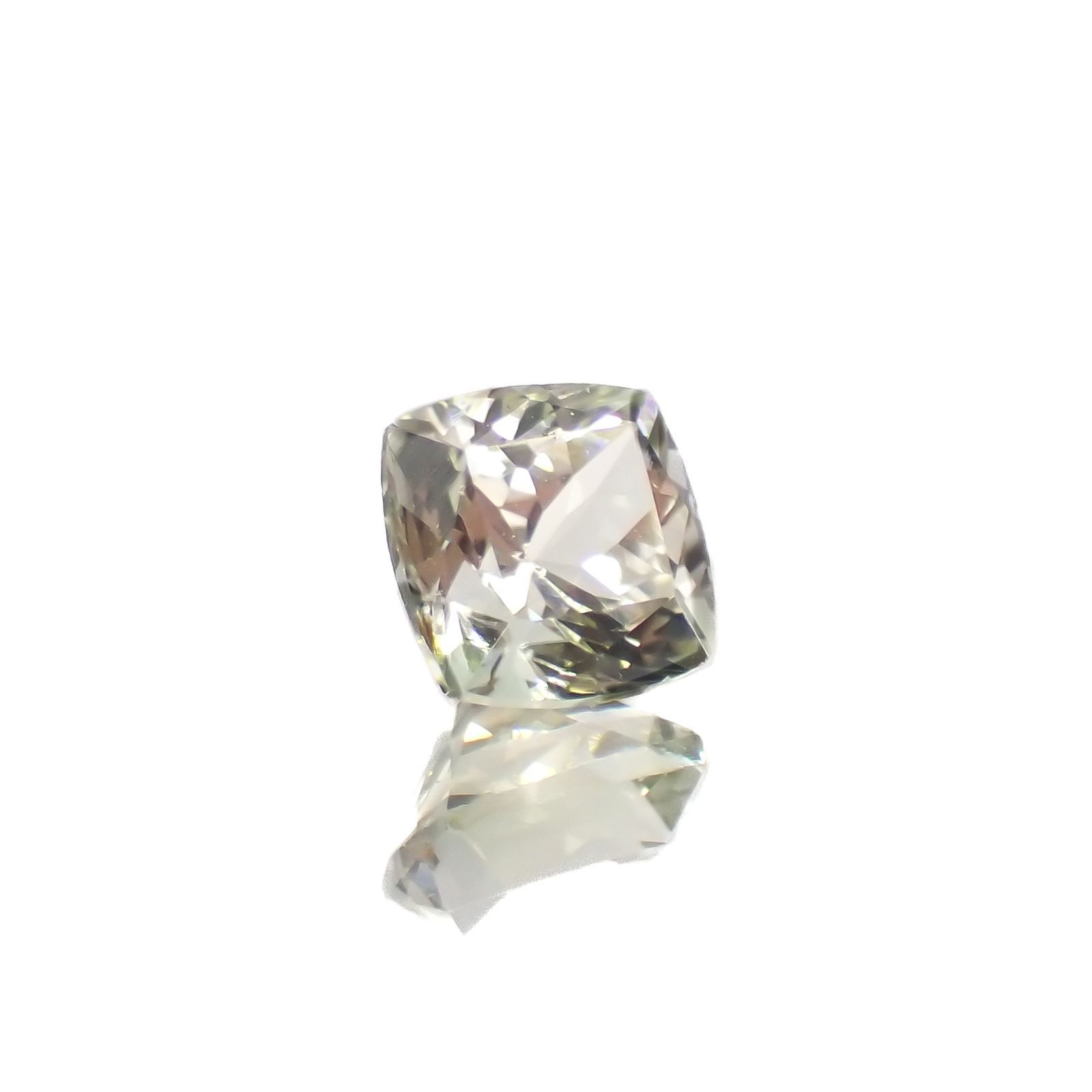 バイカラートルマリン コンゴ民主共和国産 1.06ct[230220544]5.8x5.8mm前後