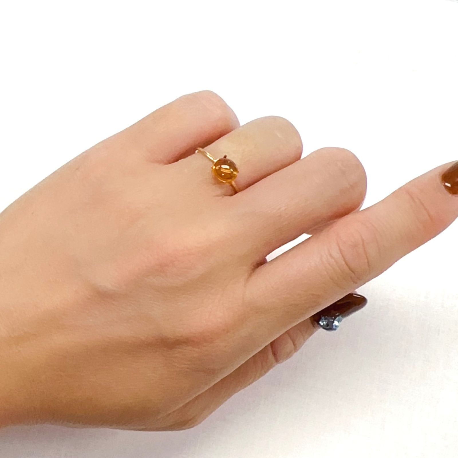 ファイヤーオパール(宝石名ファイヤー・オパール)メキシコ産 0.76ct 識別済[231023915]6.6x6mm前後