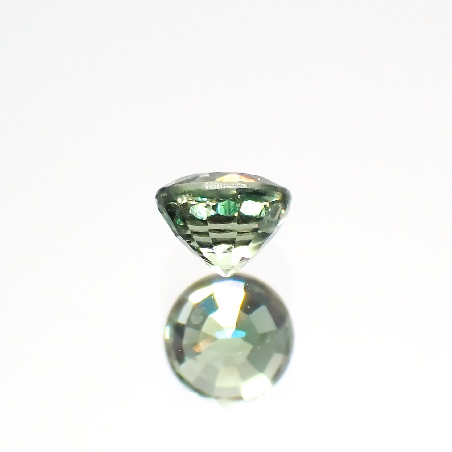グリーンクリソベリル(宝石名クリソベリル)スリランカ/マダガスカル産 0.26ct 識別済[220114481]3.4x3.4mm前後