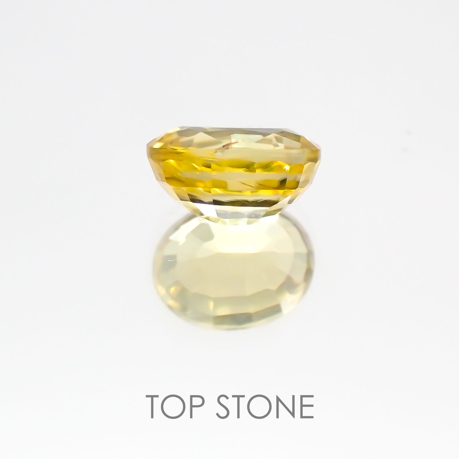 イエロージルコン スリランカ,カンボジア産 ルース 1.89ct[21018071]7.2×5.8mm前後