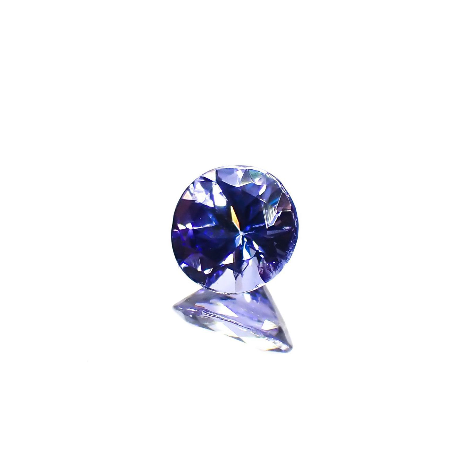 タンザナイト(宝石名タンザナイト)タンザニア産 0.57ct 識別済[230120196]5.5x5.4mm前後