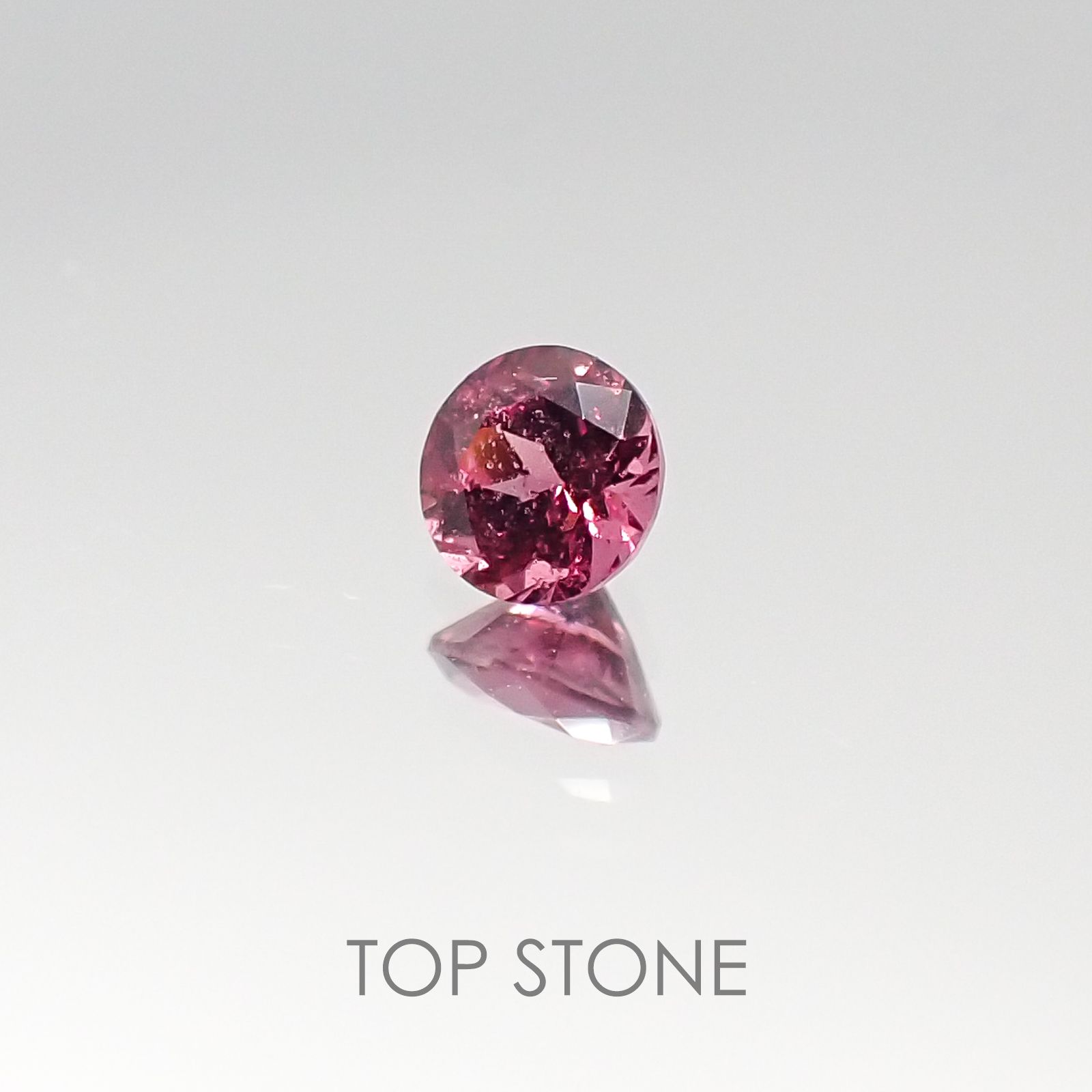 マラヤガーネット タンザニア産 ルース 0.22ct[20095333]3.5×3.5mm前後