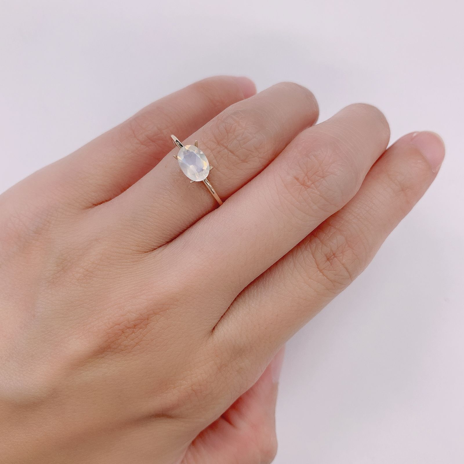 ムーンストーン(宝石名ムーンストーン) インド/スリランカ産 0.60ct 識別済[210912748]6.9×5mm前後