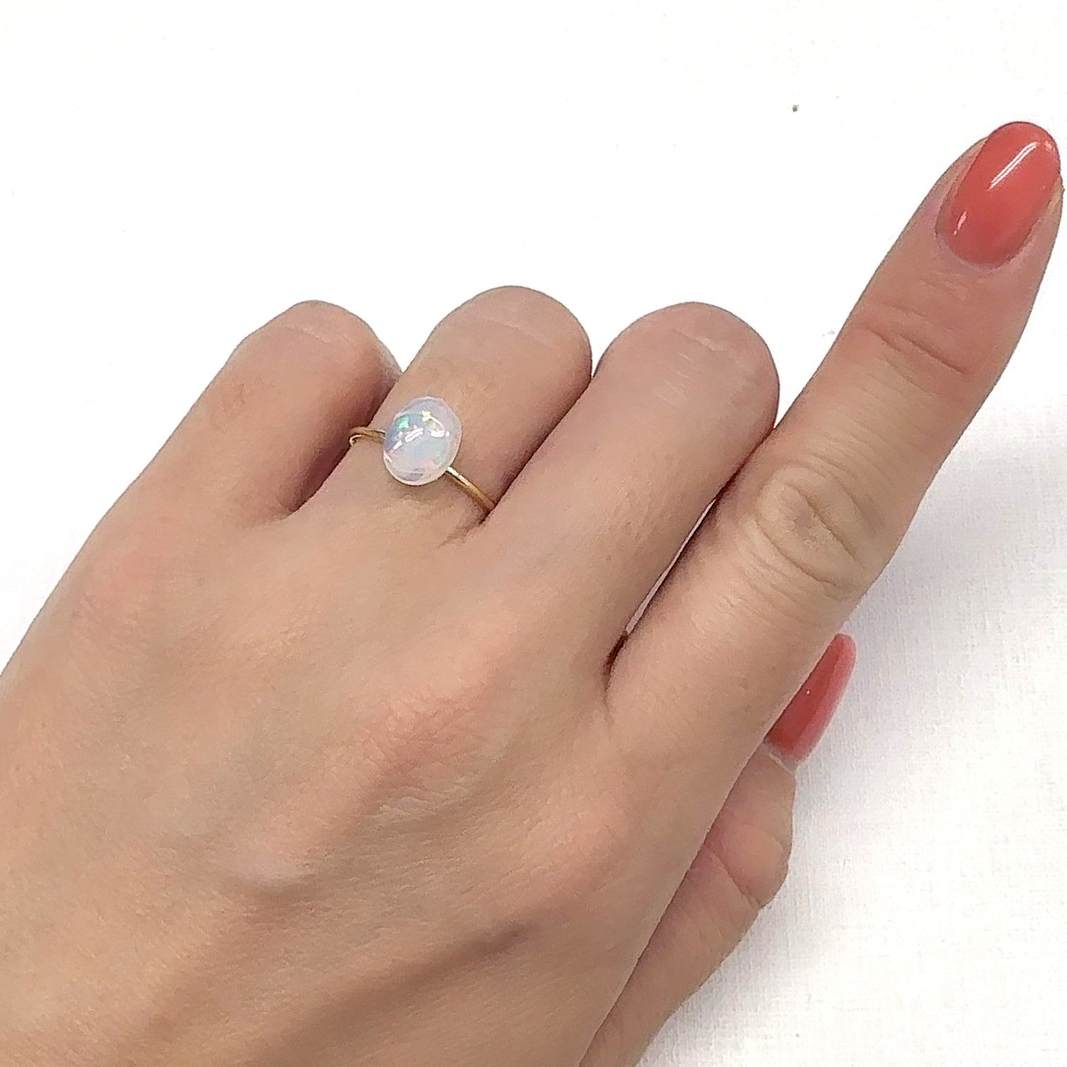 エチオピアオパール エチオピア産 1.06ct[240929033]9.2x7.2mm前後