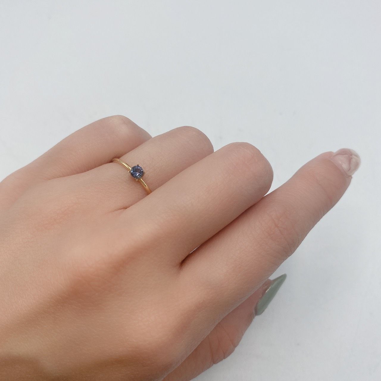 カラーチェンジガーネット(アレキタイプ) マダガスカル・ベキリー産 ルース 0.152ct[21039485]3.3×3.3mm前後