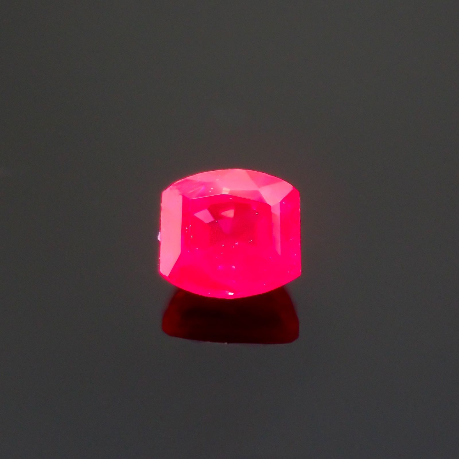 ルビー モザンビーク/ビルマ産 0.17ct[220616212]2.9x2.7mm前後